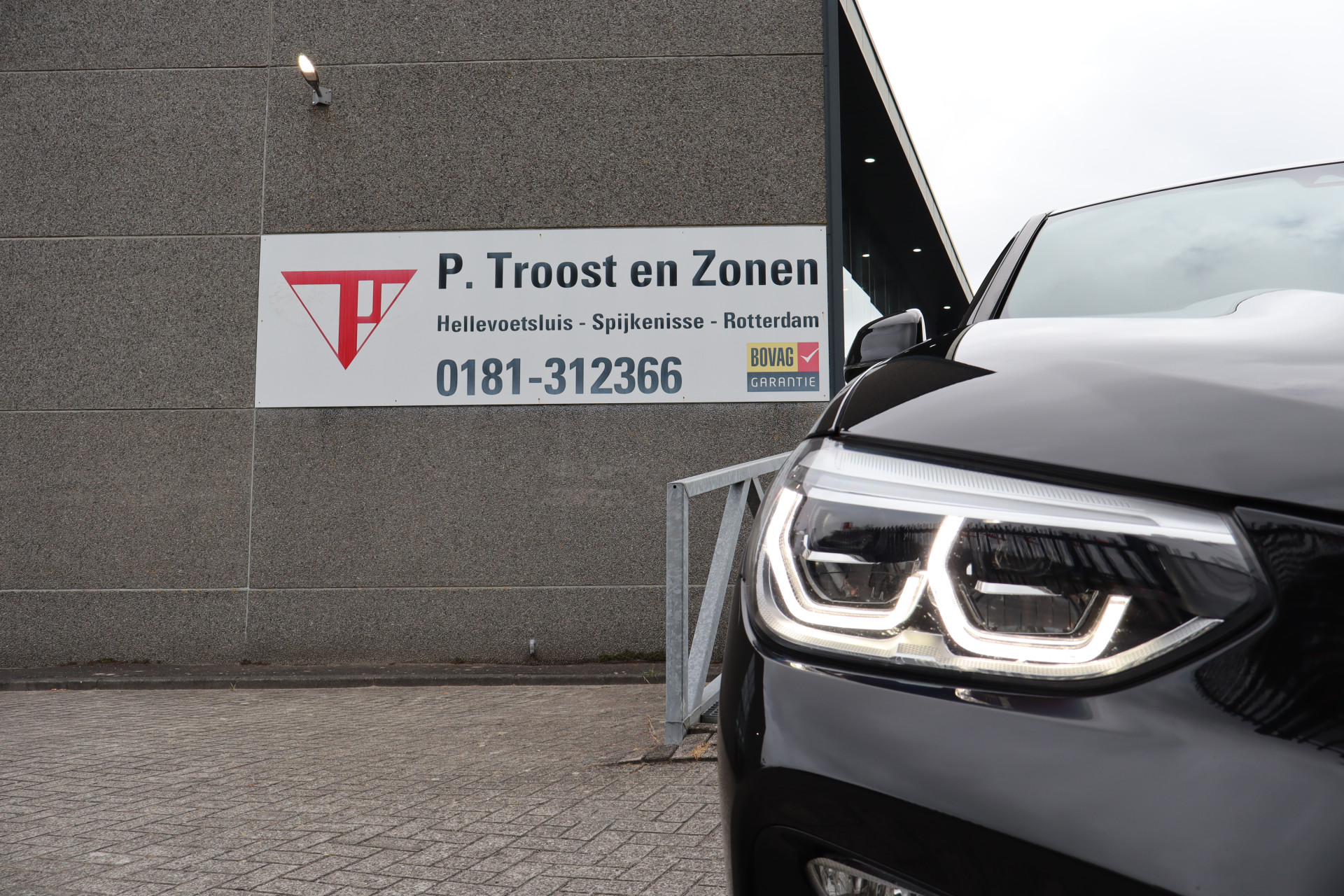 Foto van BMW X4 Xdrive20i