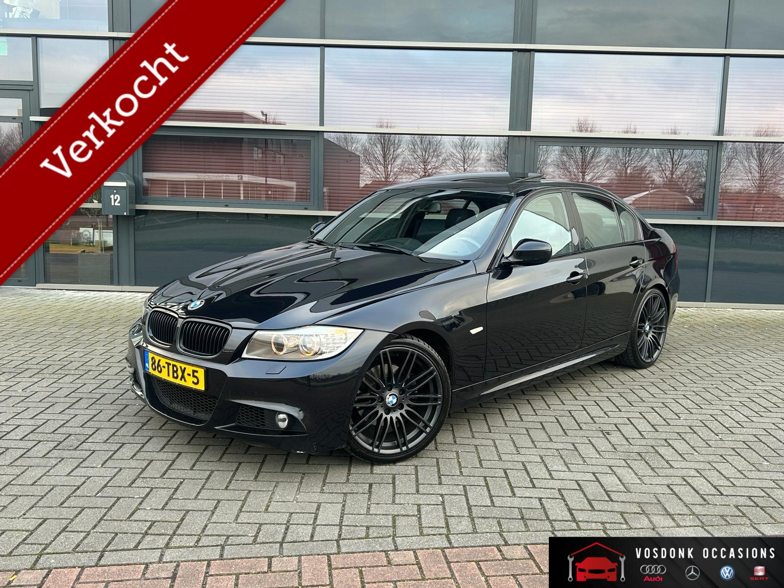 BMW 3-serie 325i Carbon Sport Edition/schuifdak/Leder/Xenon/ Topstaat 2012 - voorkant