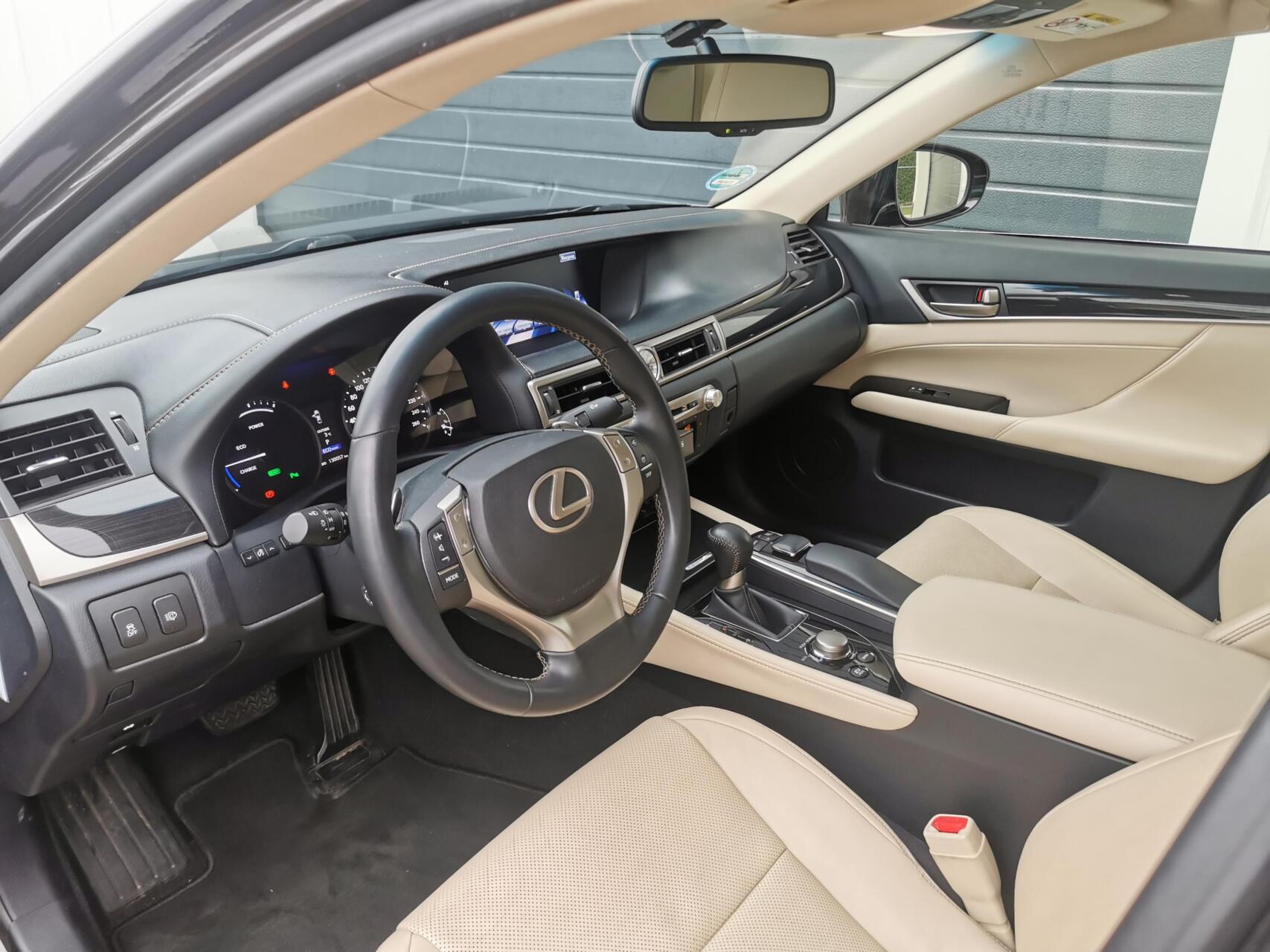 Foto van Lexus Lexus Gs300h