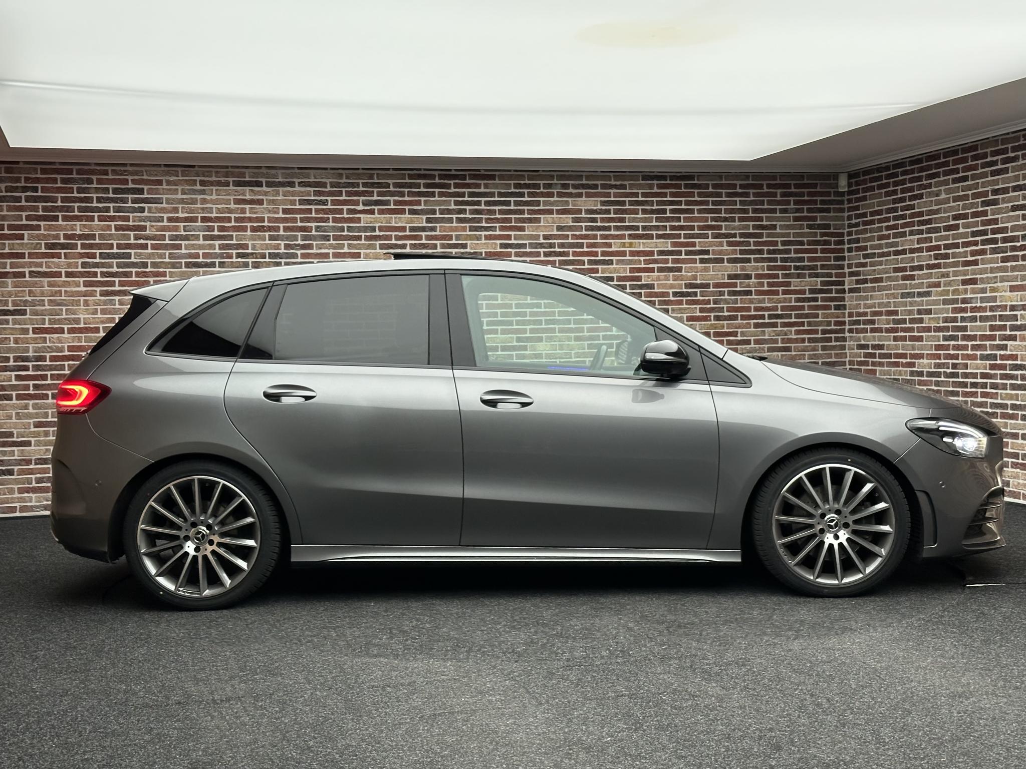 Foto van Mercedes-Benz B 220 4Matic