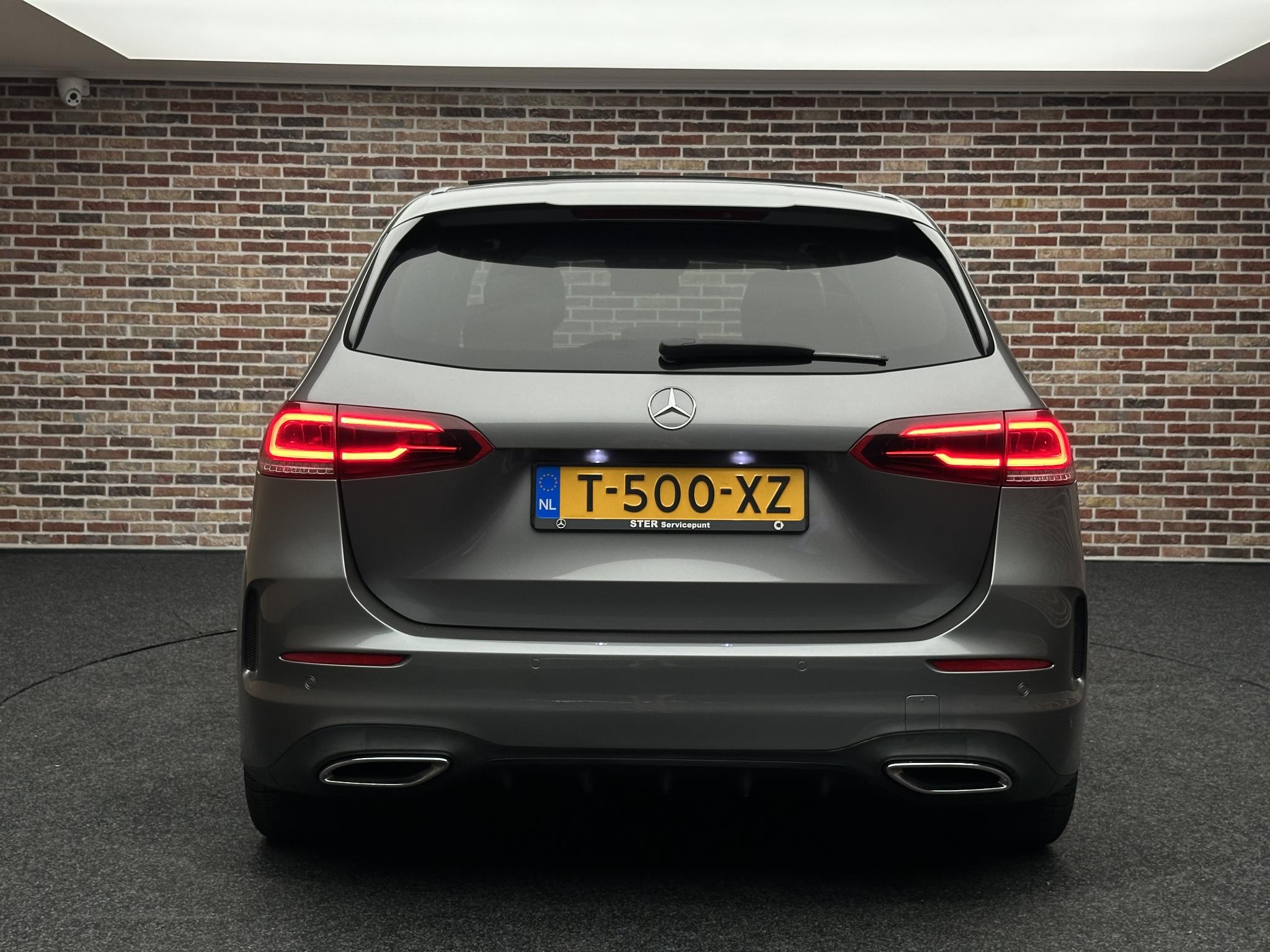 Foto van Mercedes-Benz B 220 4Matic