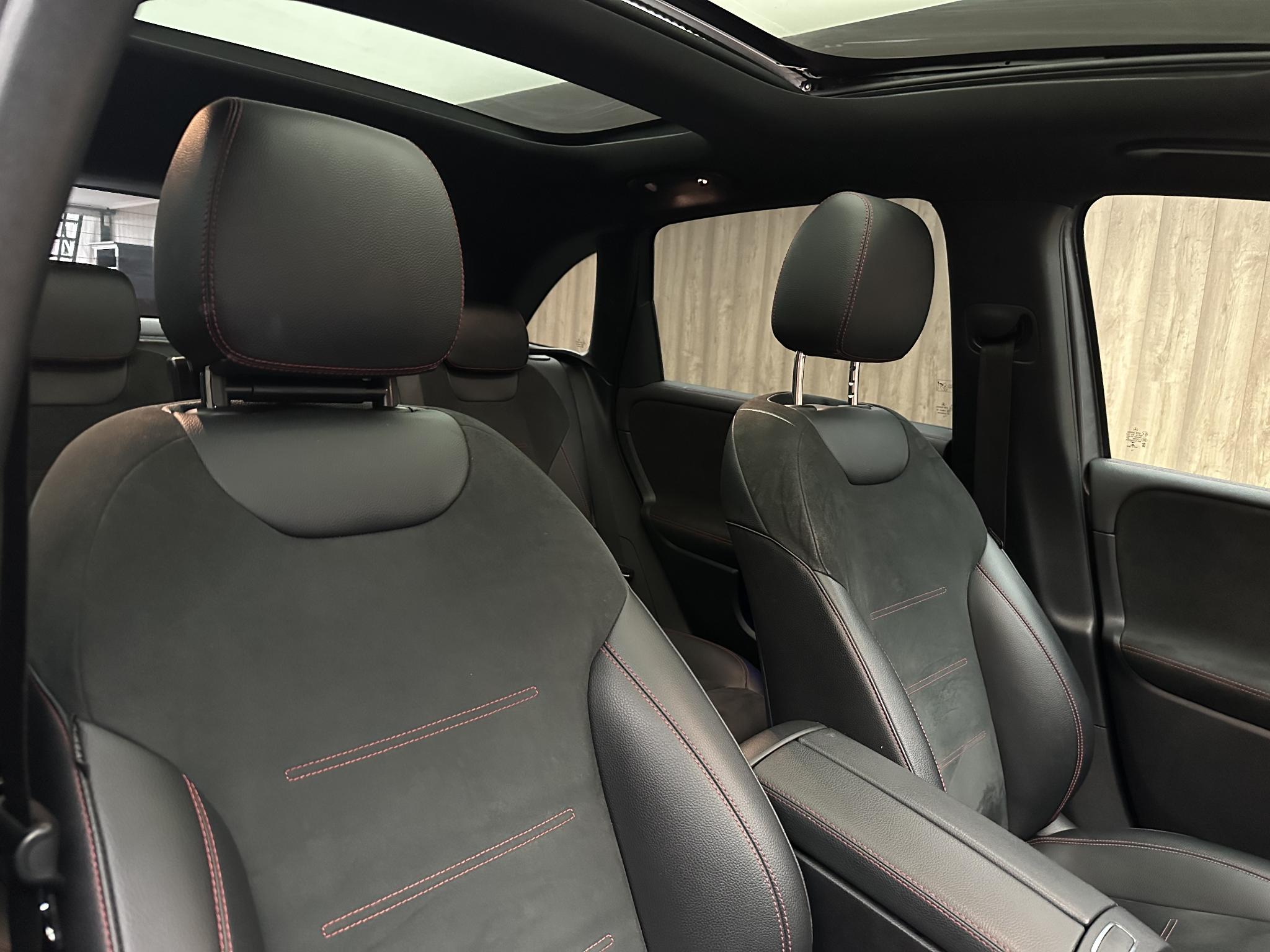 Foto van Mercedes-Benz B 220 4Matic