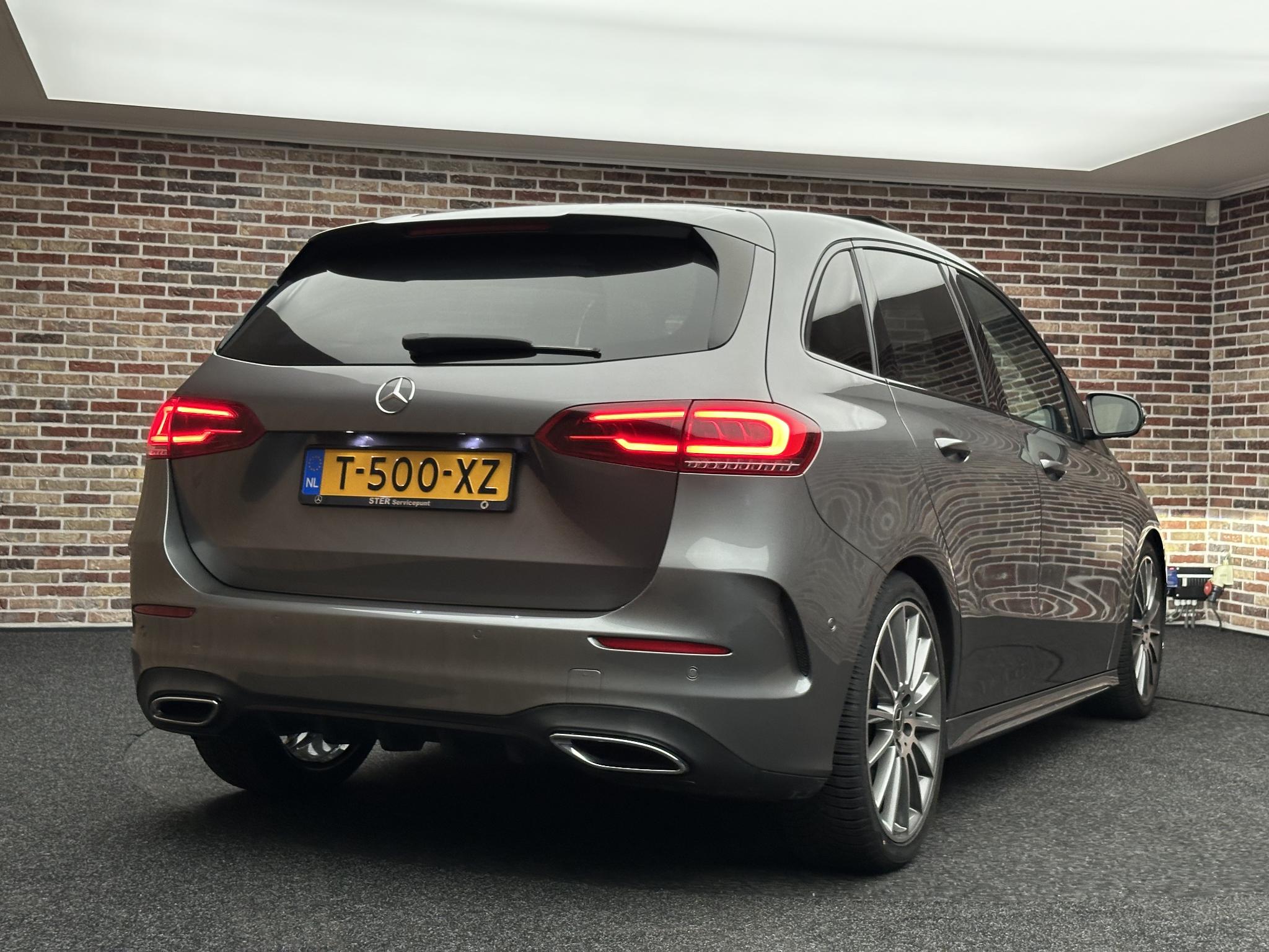 Foto van Mercedes-Benz B 220 4Matic