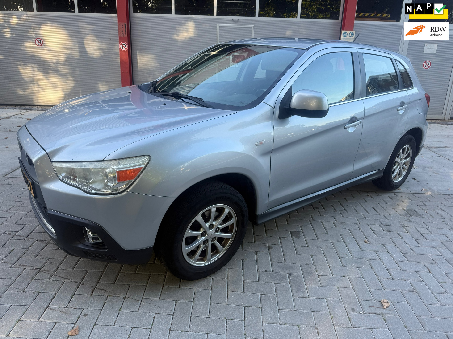 Mitsubishi Mitsubishi Asx 1.6 Intro Edition ClearTec 2011 - voorkant