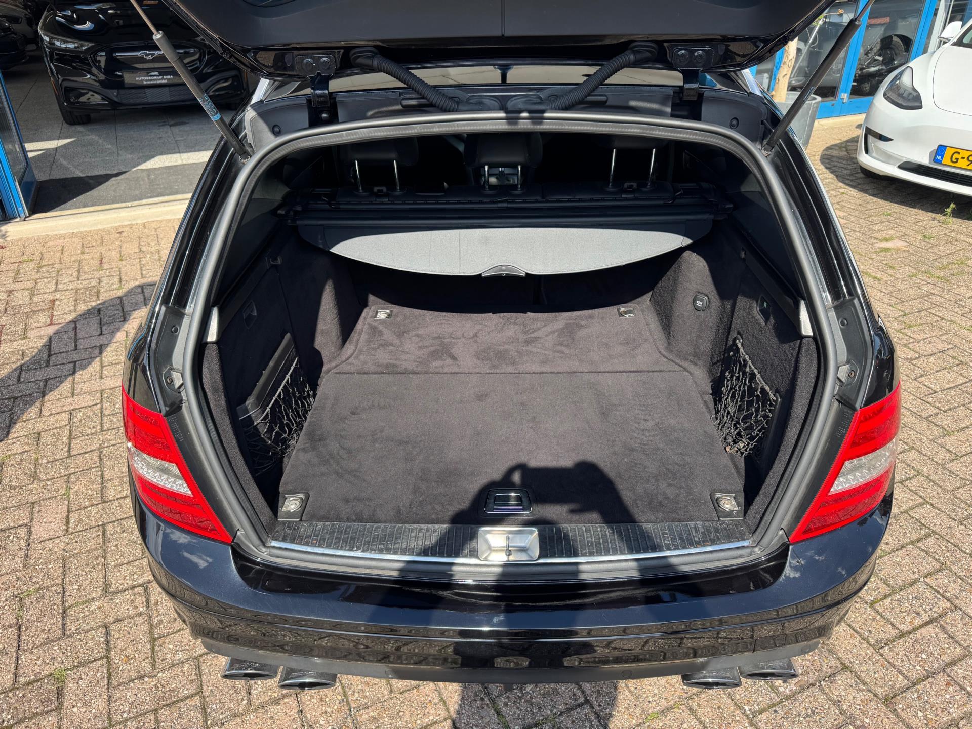 Foto van Mercedes-Benz C 63 AMG