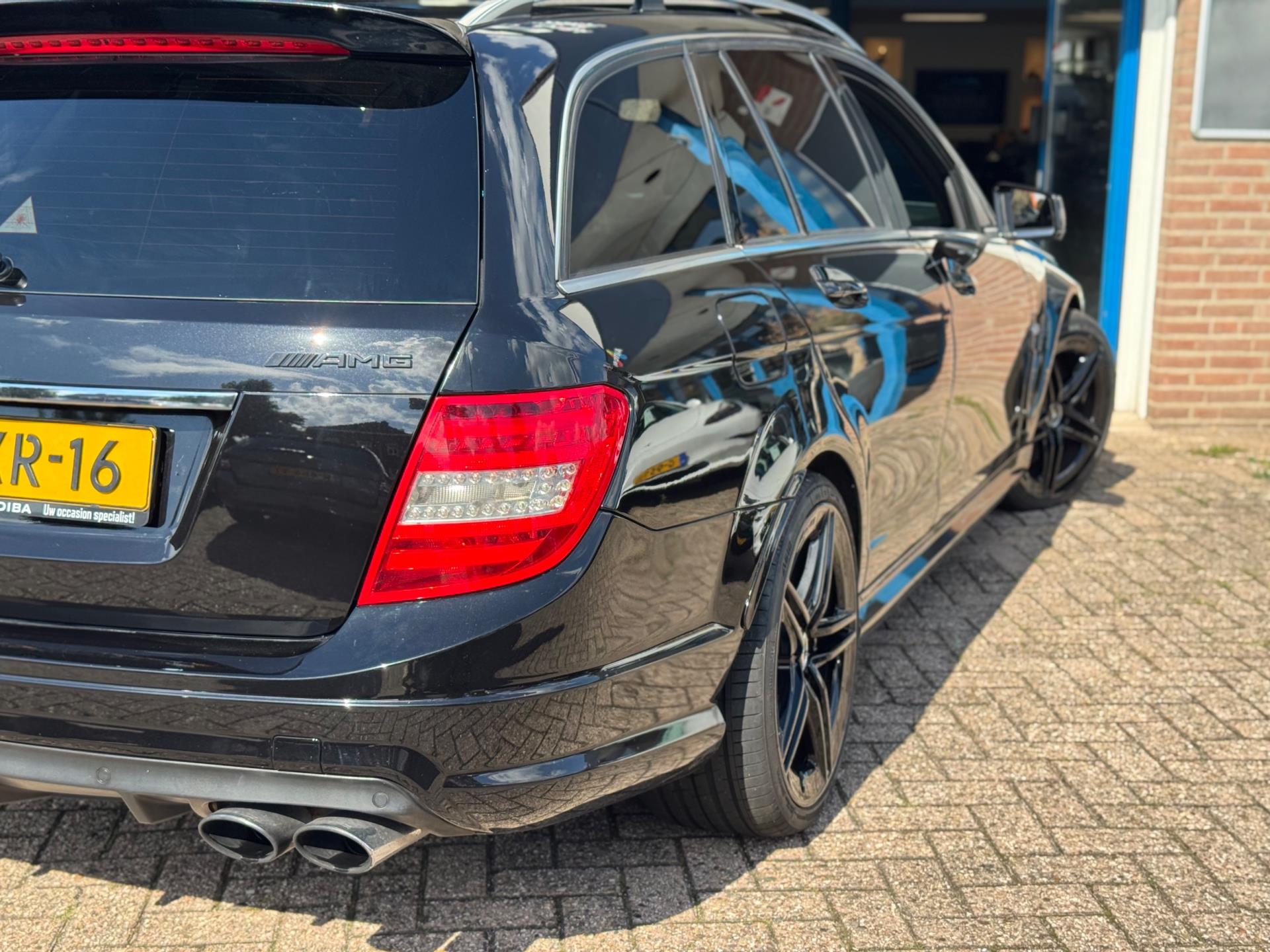 Foto van Mercedes-Benz C 63 AMG