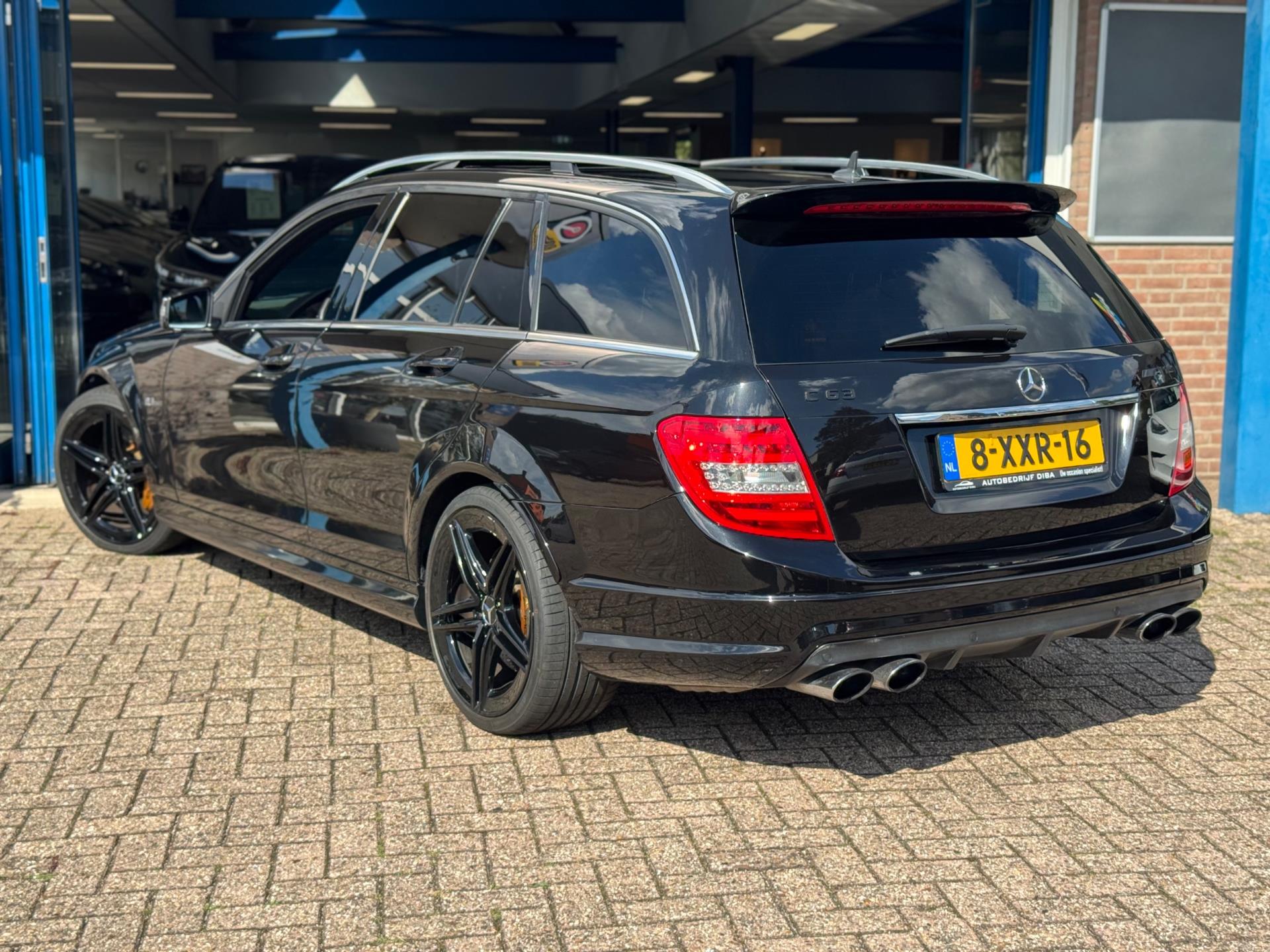 Foto van Mercedes-Benz C 63 AMG
