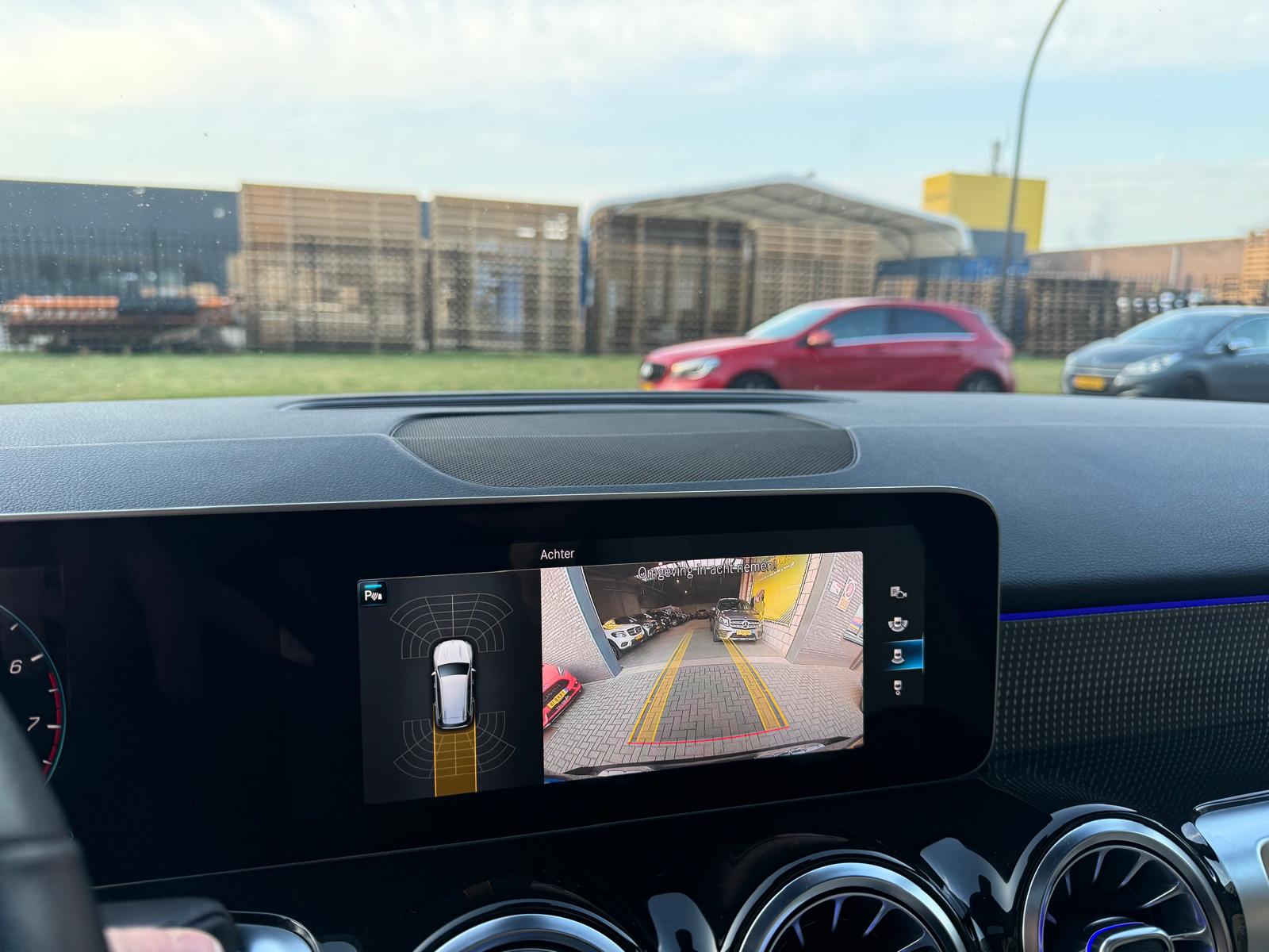 Foto van Mercedes-Benz GLB 250 4Matic