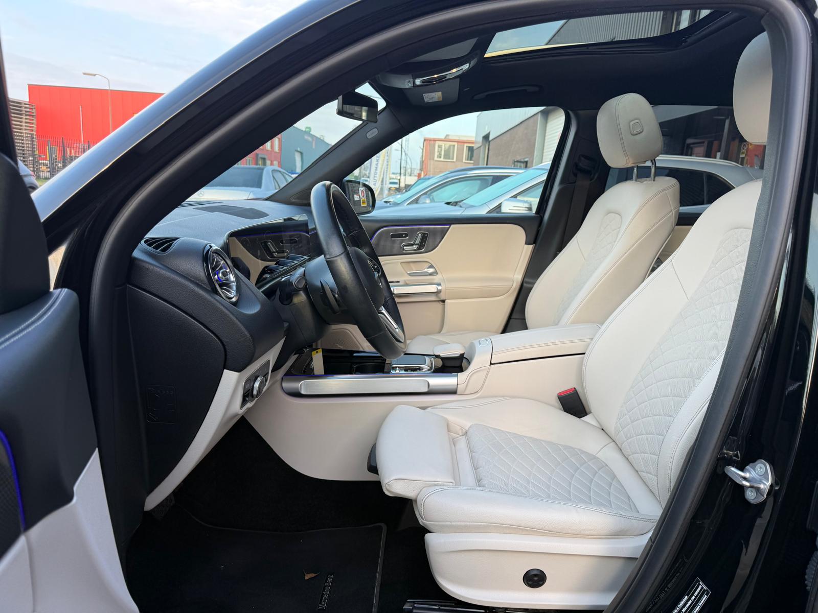 Foto van Mercedes-Benz GLB 250 4Matic