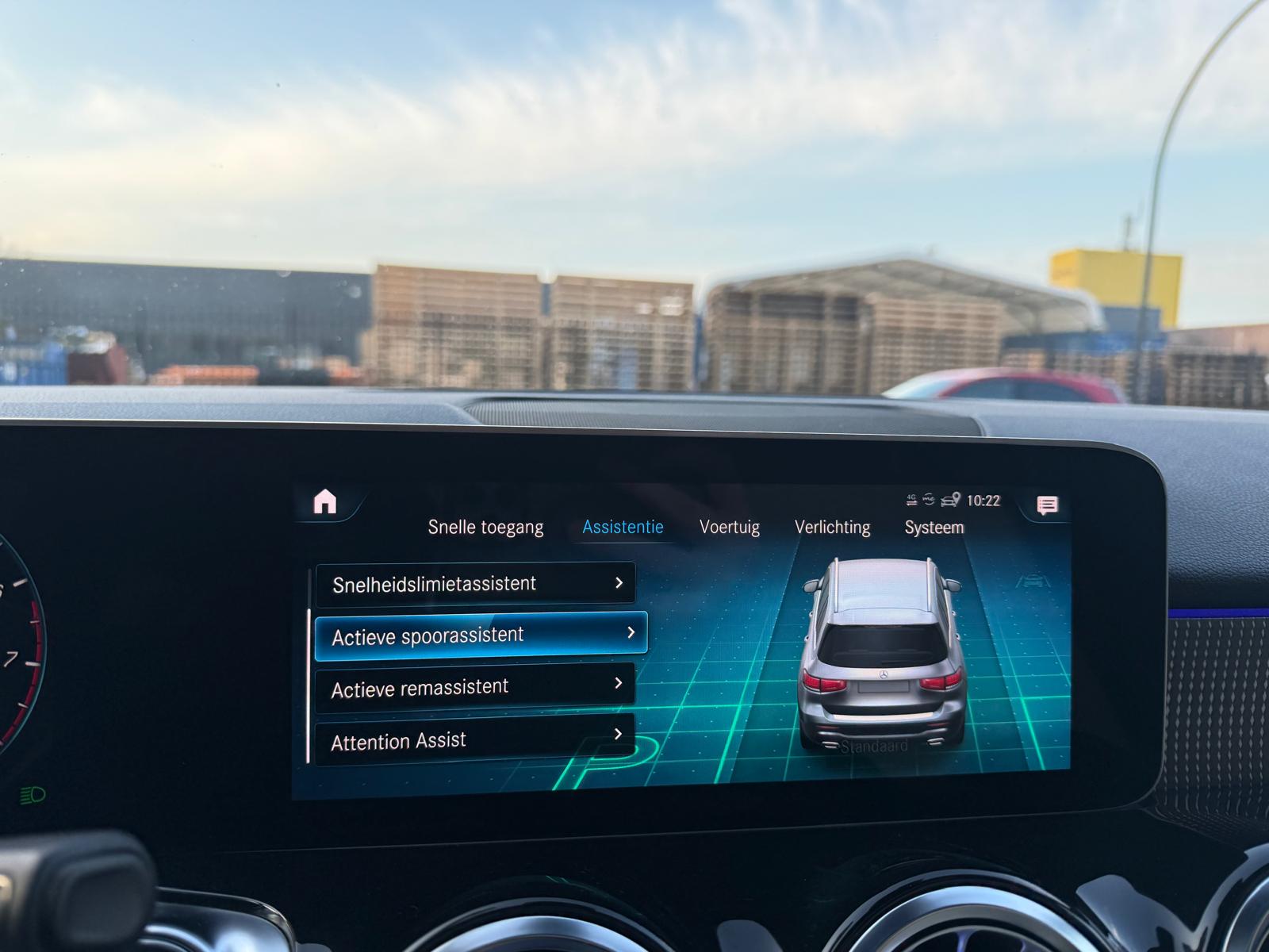 Foto van Mercedes-Benz GLB 250 4Matic