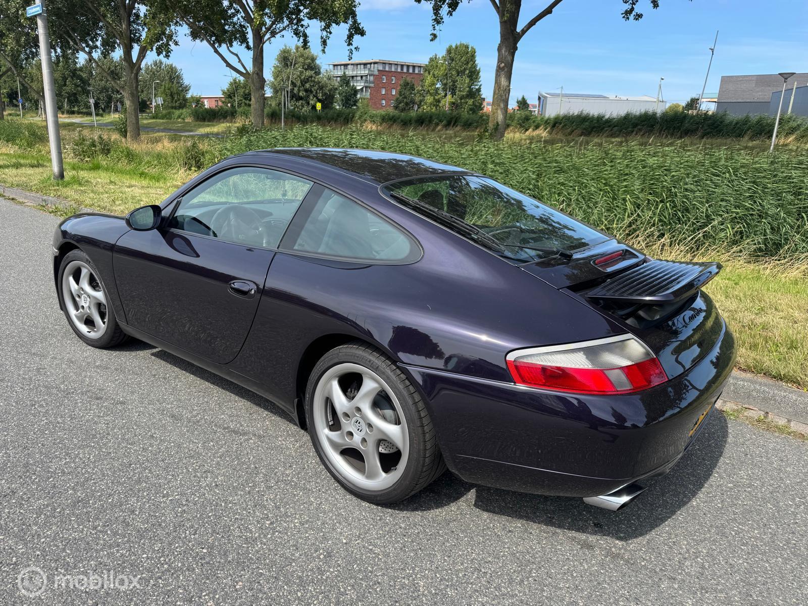 Foto van Porsche 911 Carrera