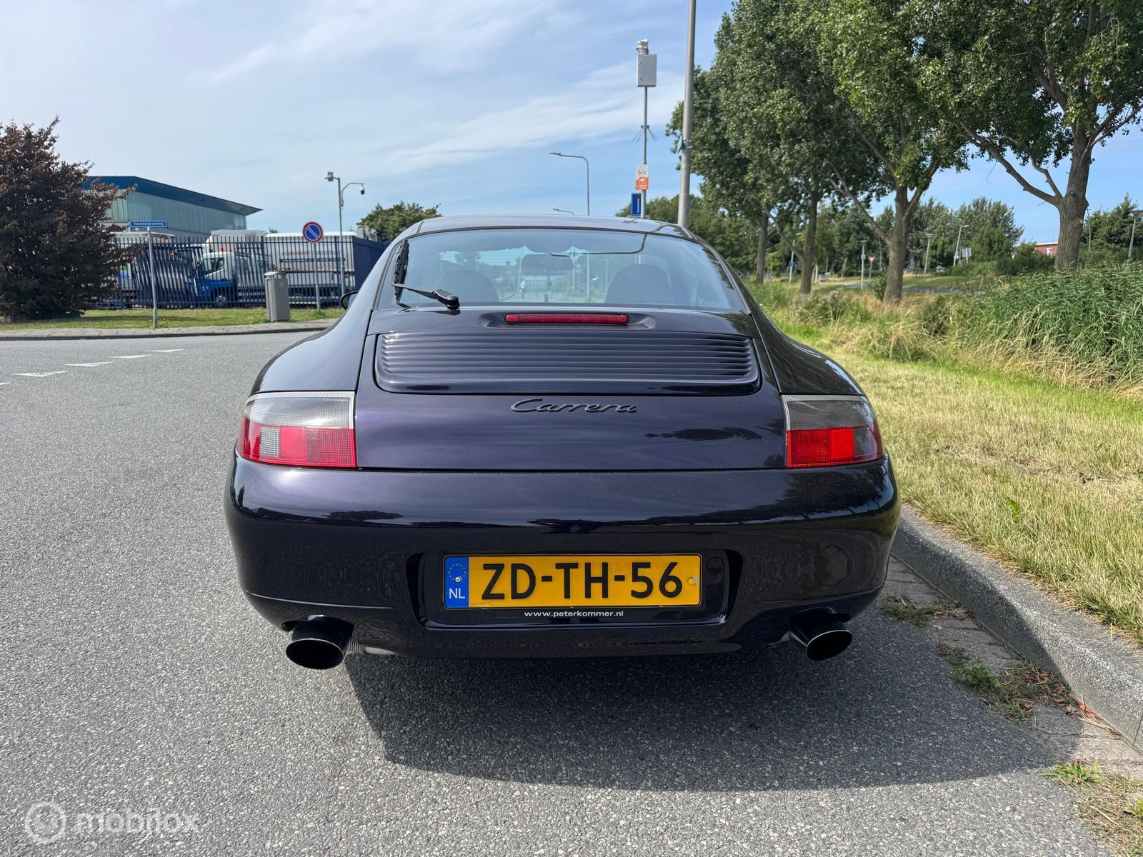 Foto van Porsche 911 Carrera