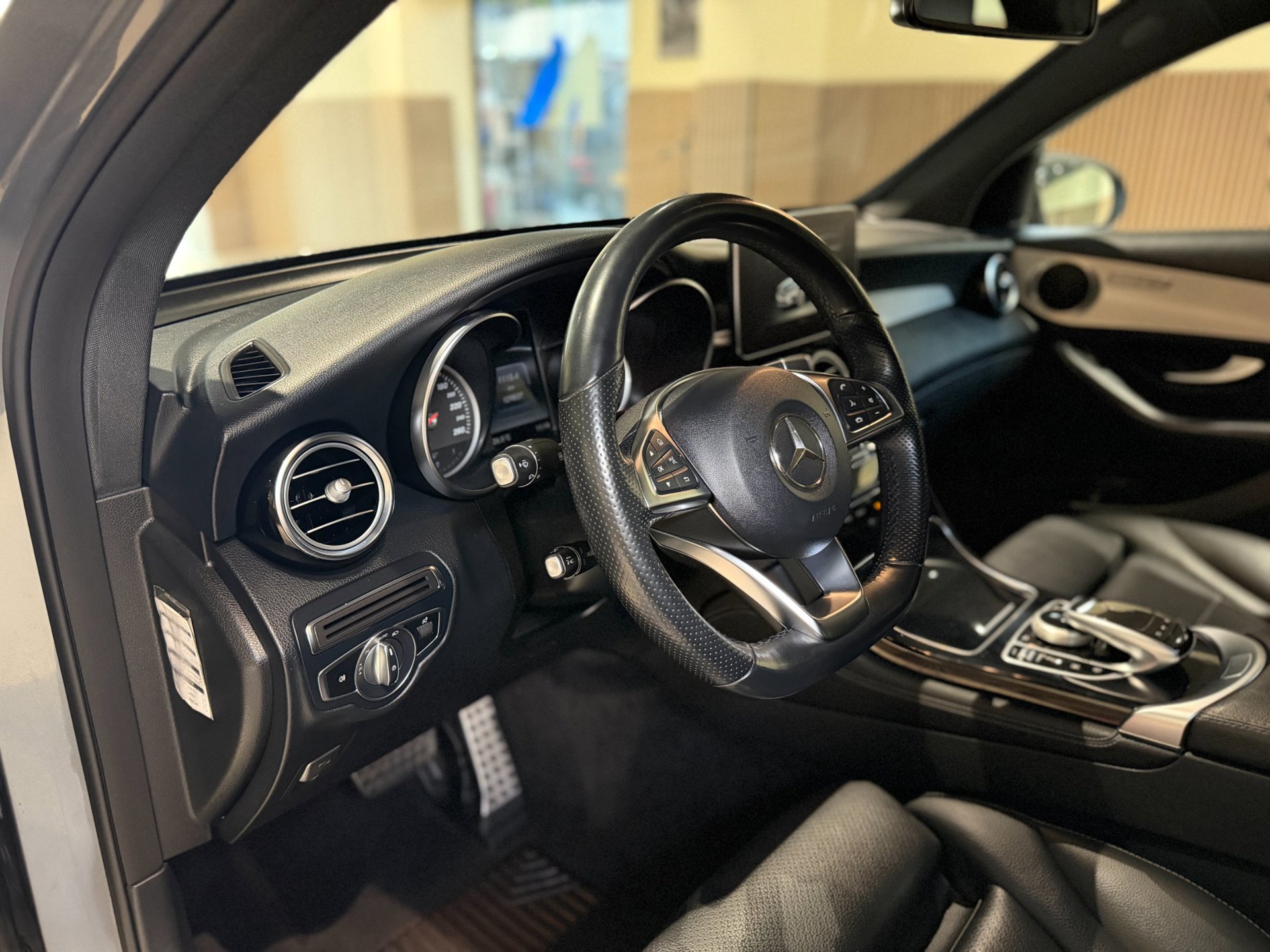 Foto van Mercedes-Benz GLC 250 4Matic