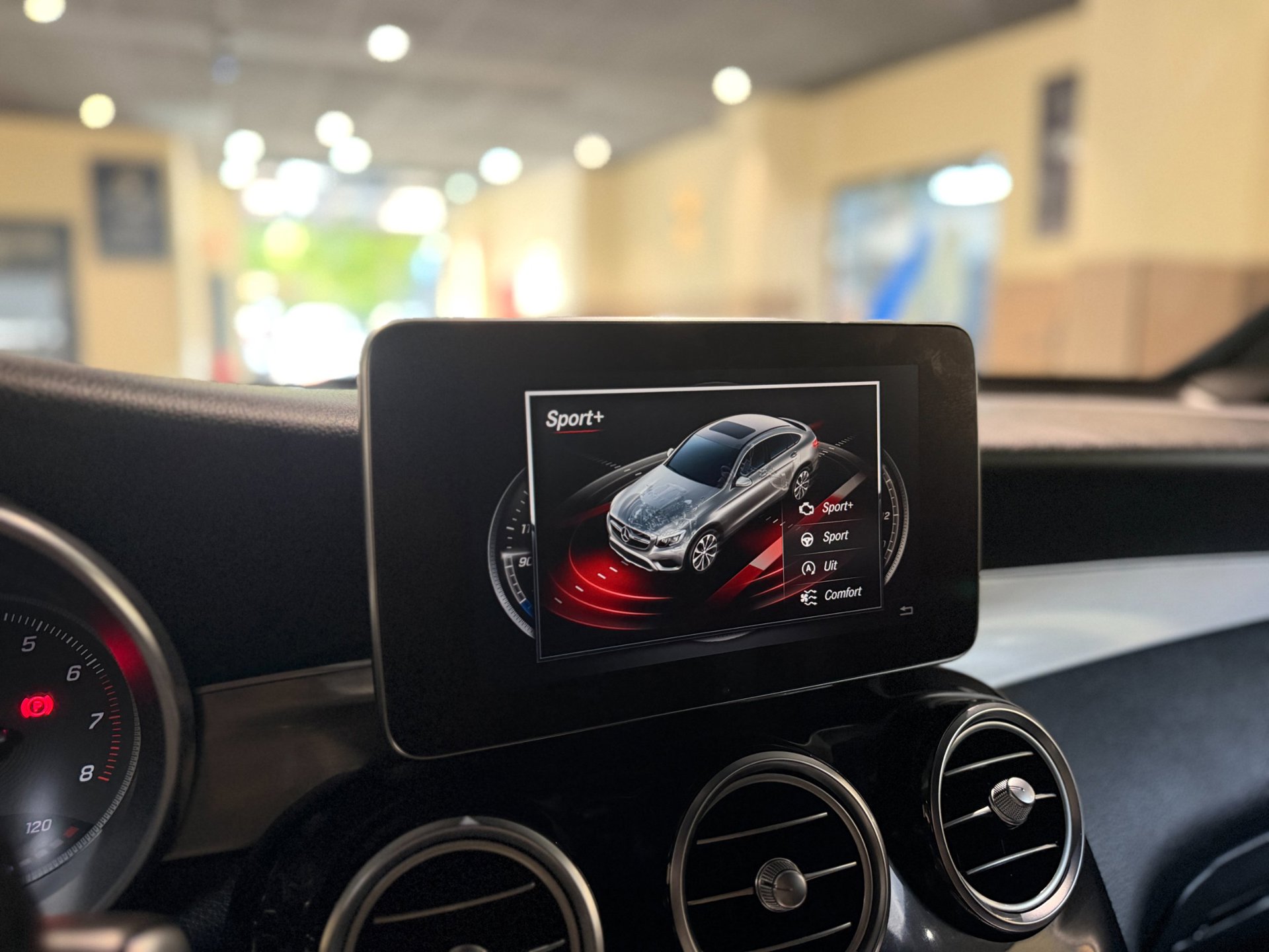 Foto van Mercedes-Benz GLC 250 4Matic
