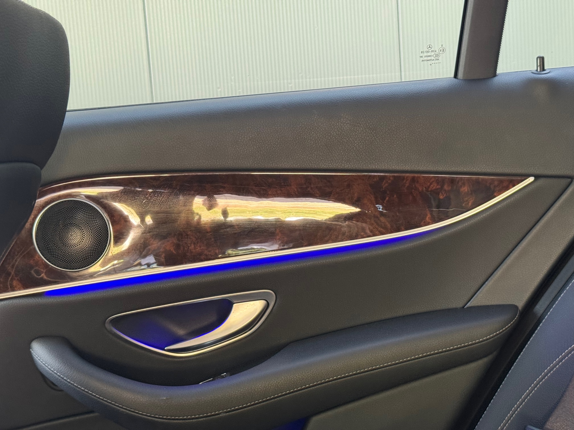 Foto van Mercedes-Benz E 350 E