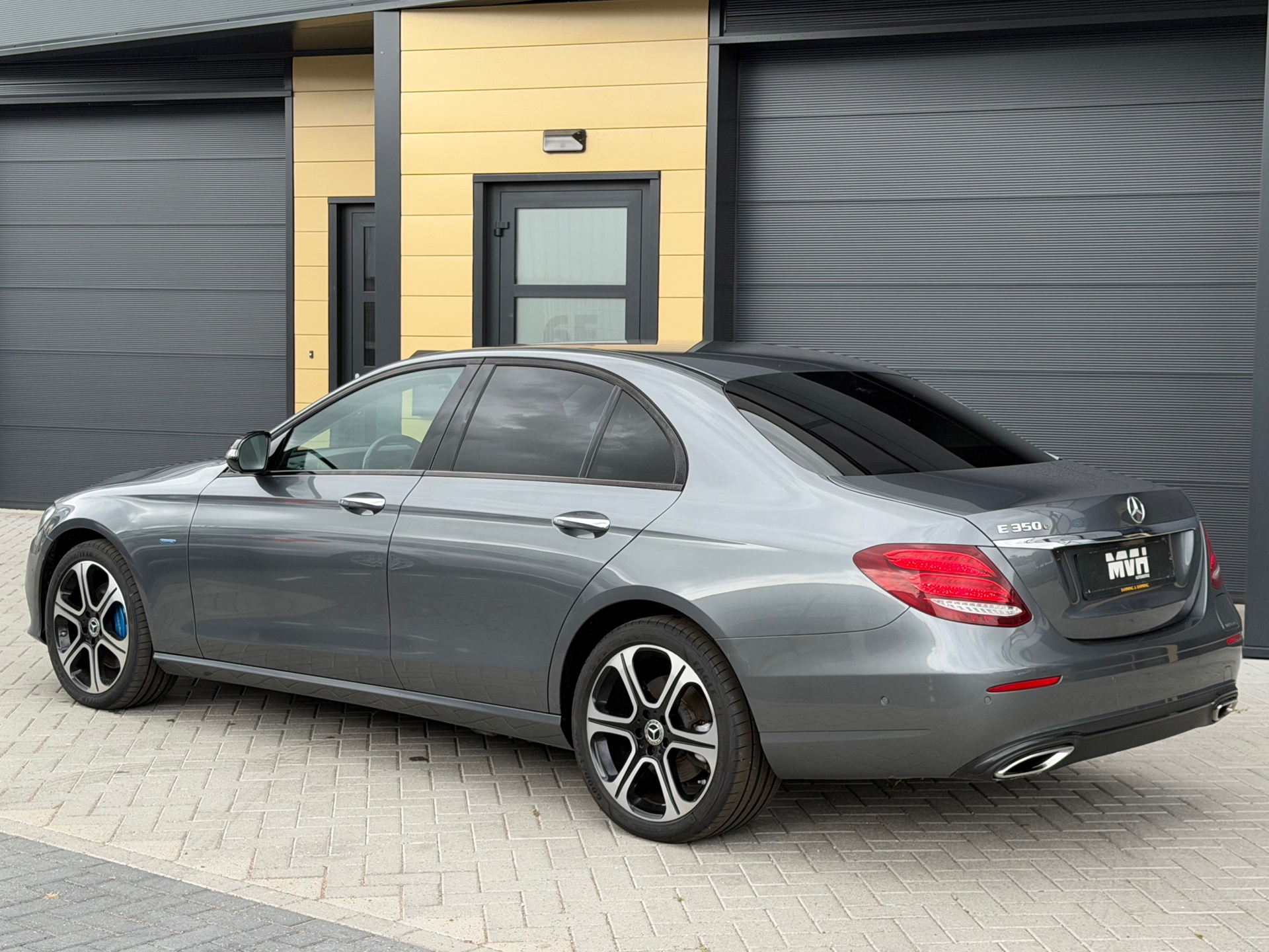 Foto van Mercedes-Benz E 350 E