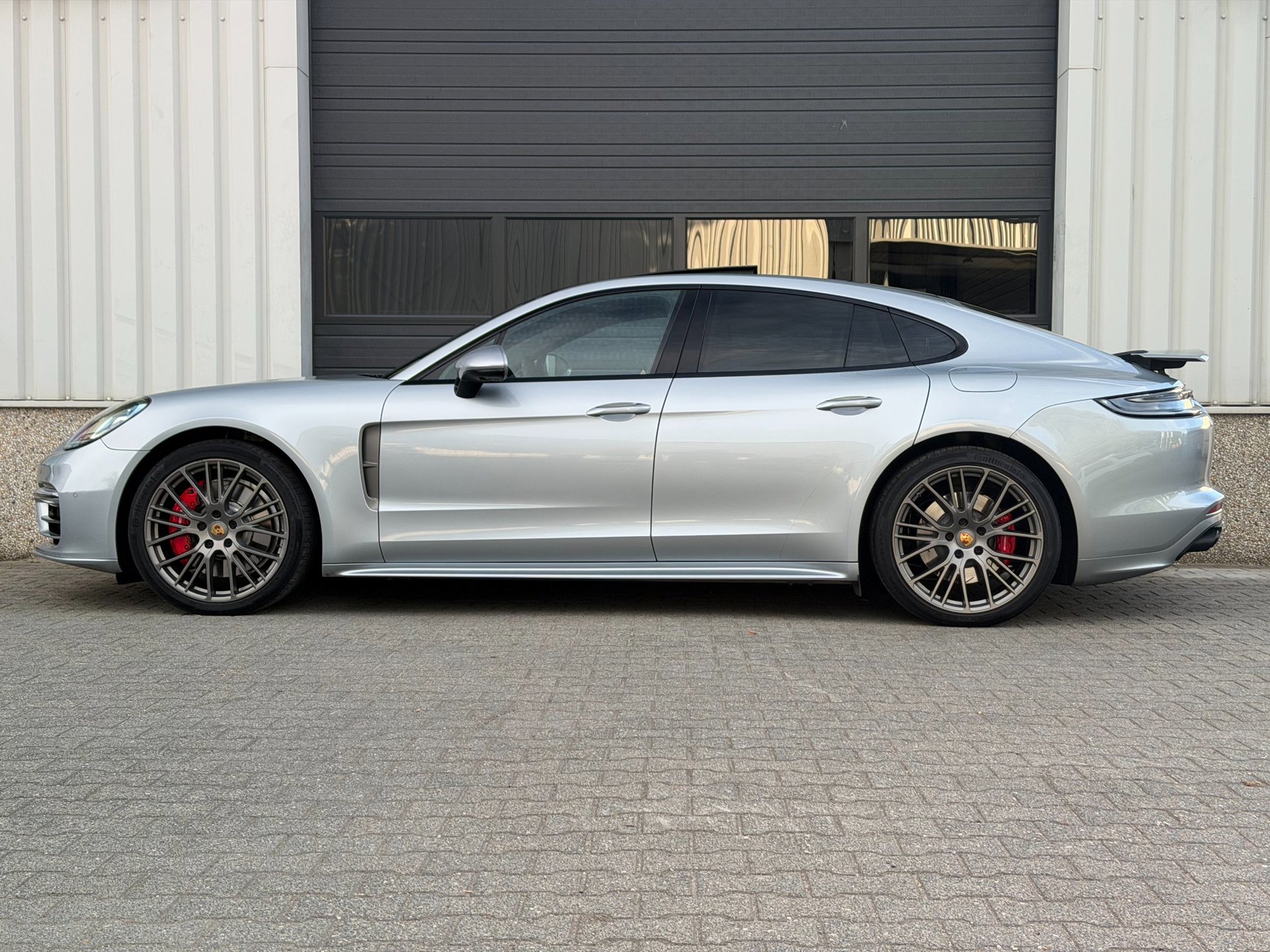 Foto van Porsche Panamera 4 E-hybrid