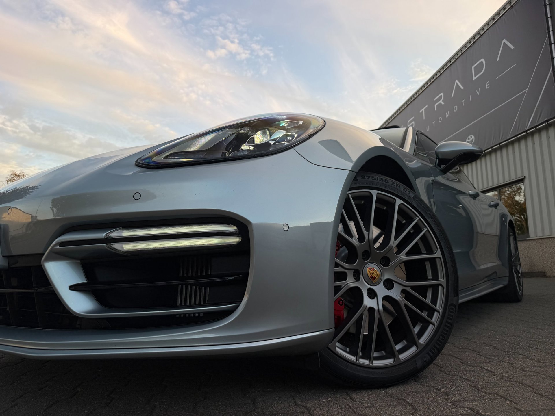 Foto van Porsche Panamera 4 E-hybrid