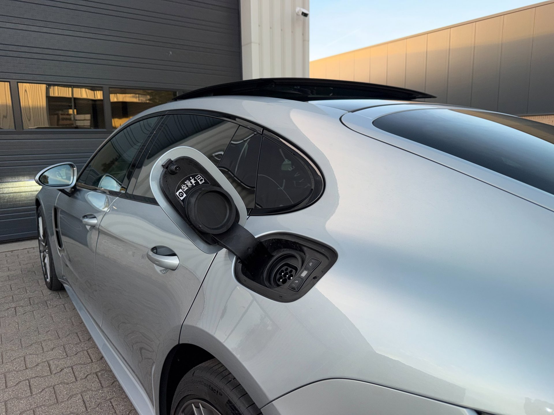 Foto van Porsche Panamera 4 E-hybrid