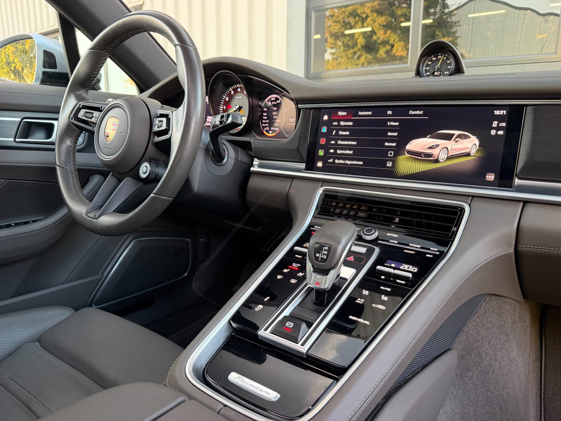 Foto van Porsche Panamera 4 E-hybrid