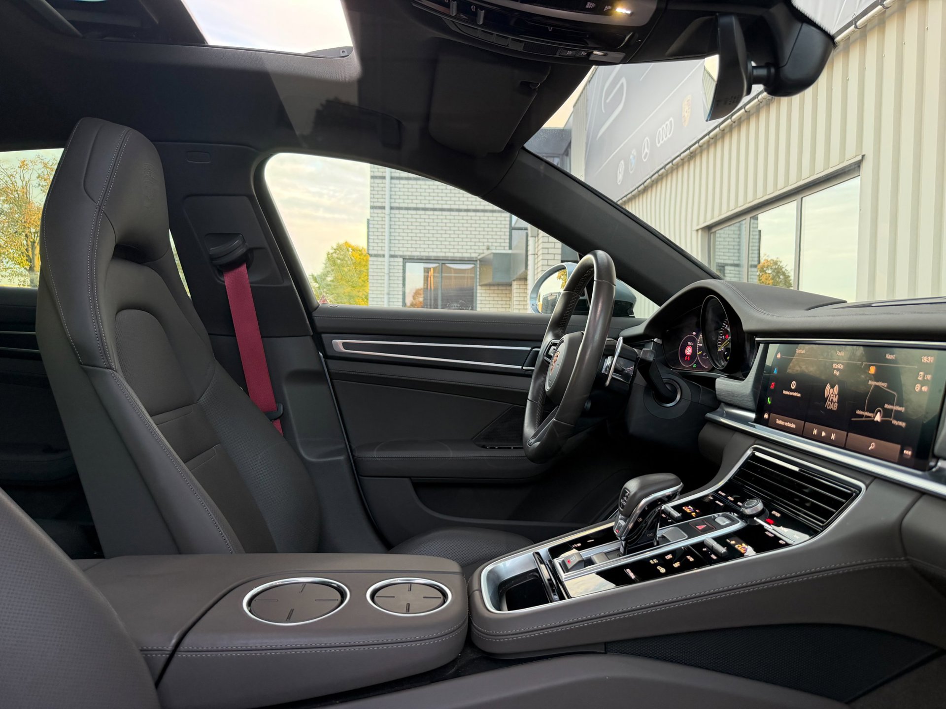 Foto van Porsche Panamera 4 E-hybrid