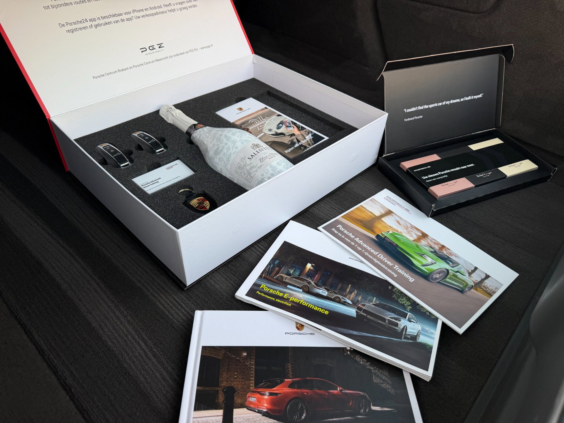 Foto van Porsche Panamera 4 E-hybrid