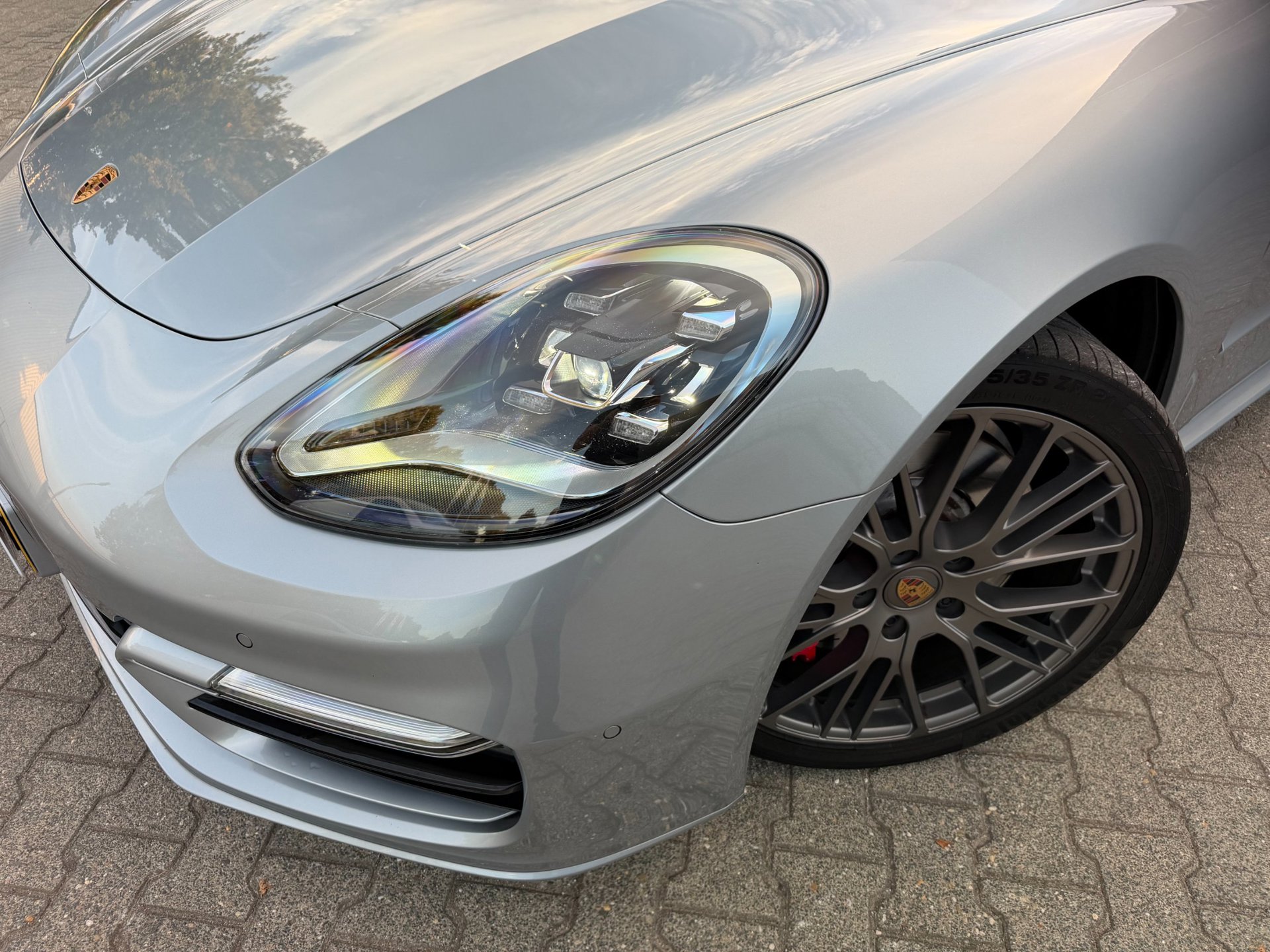 Foto van Porsche Panamera 4 E-hybrid