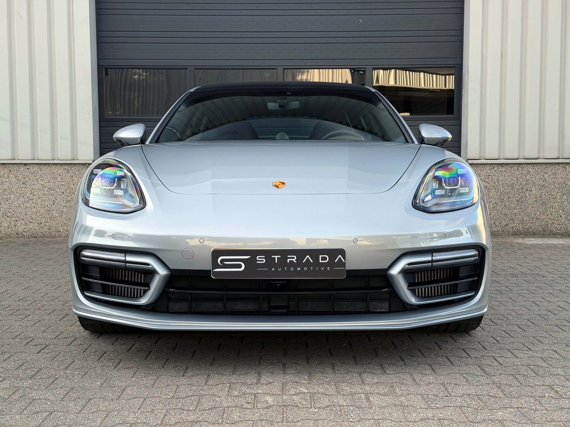 Foto van Porsche Panamera 4 E-hybrid