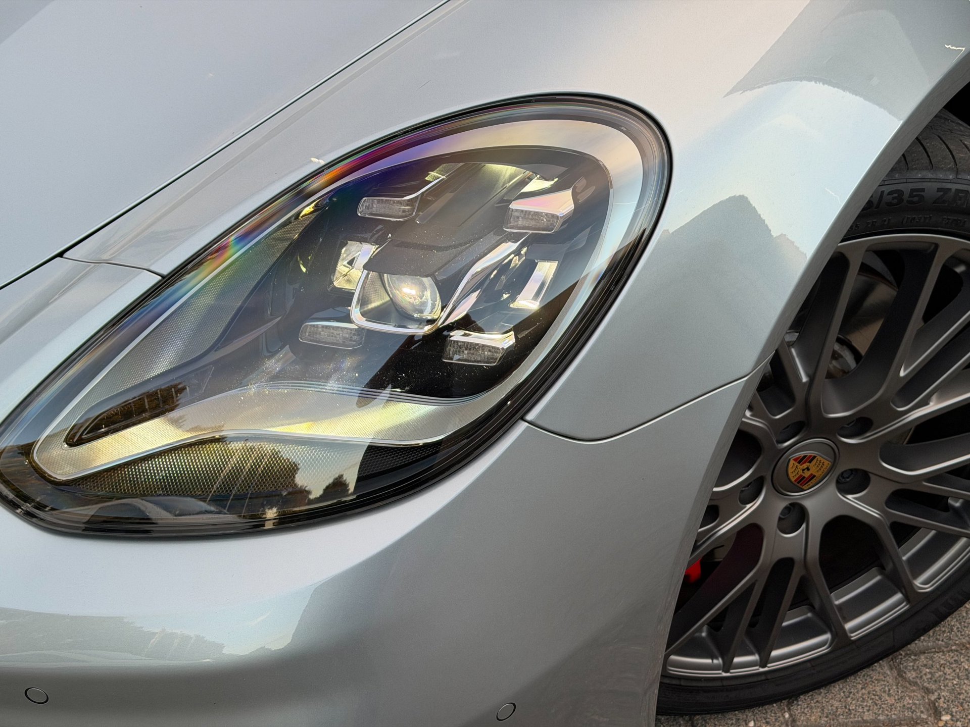 Foto van Porsche Panamera 4 E-hybrid
