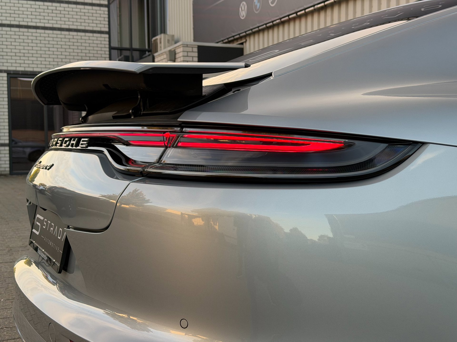 Foto van Porsche Panamera 4 E-hybrid