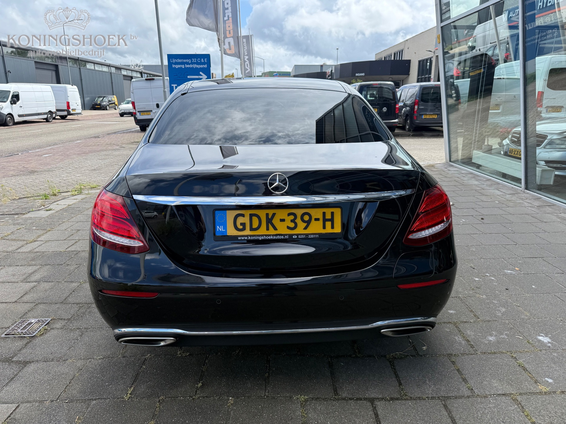Foto van Mercedes-Benz E 350 E