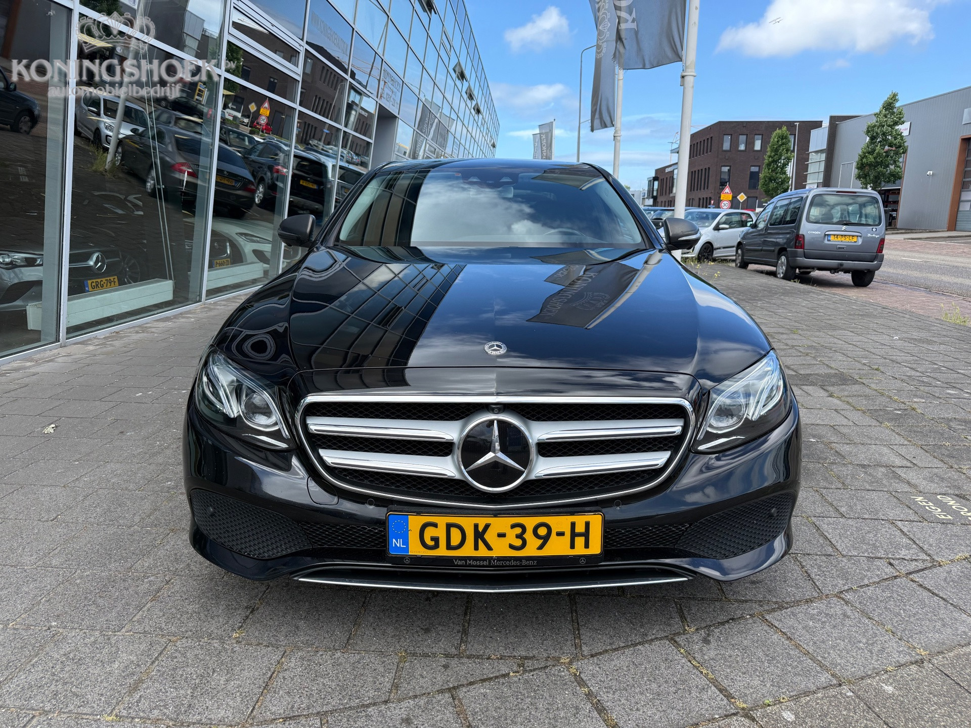 Foto van Mercedes-Benz E 350 E
