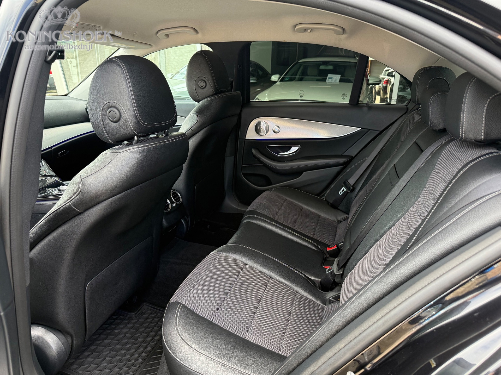 Foto van Mercedes-Benz E 350 E