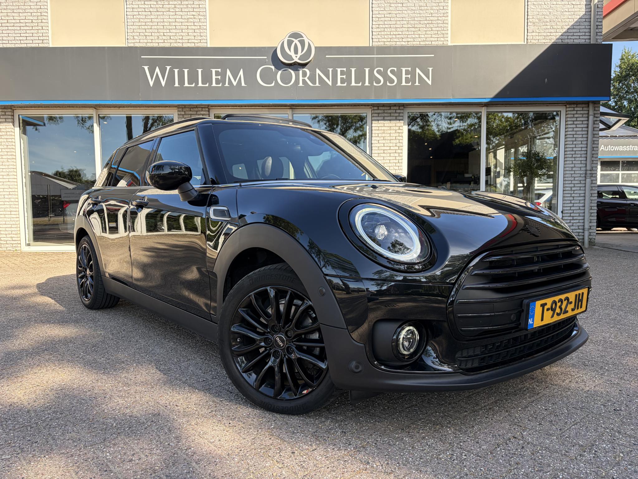 Mini Clubman Cooper 1.5 Cooper Classic Pano Leder Elc Stoelen Camera C 2023 - voorkant