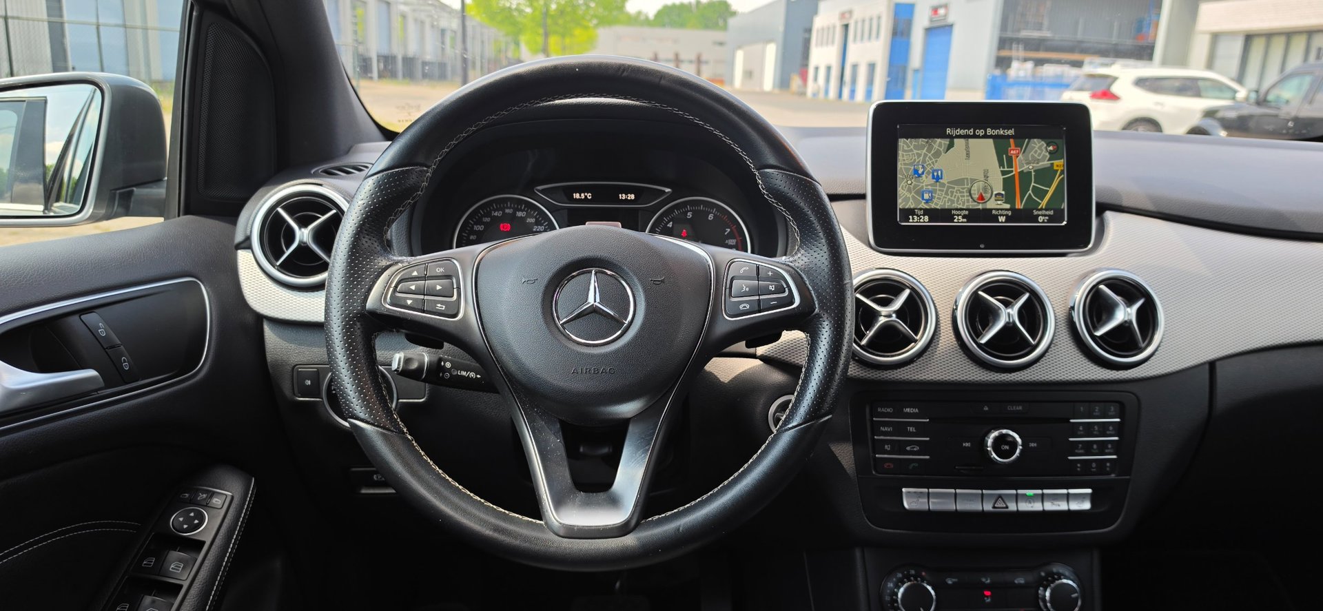 Foto van Mercedes-Benz B 250