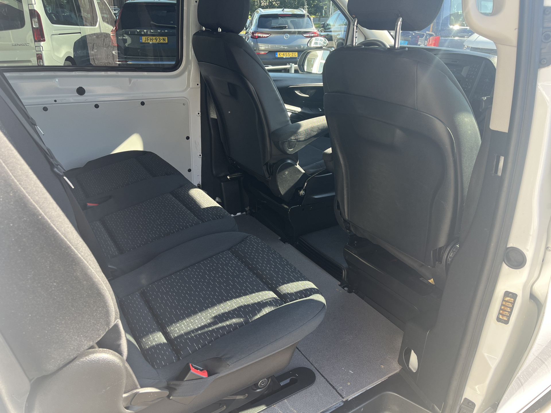Foto van Mercedes-Benz Vito Tourer