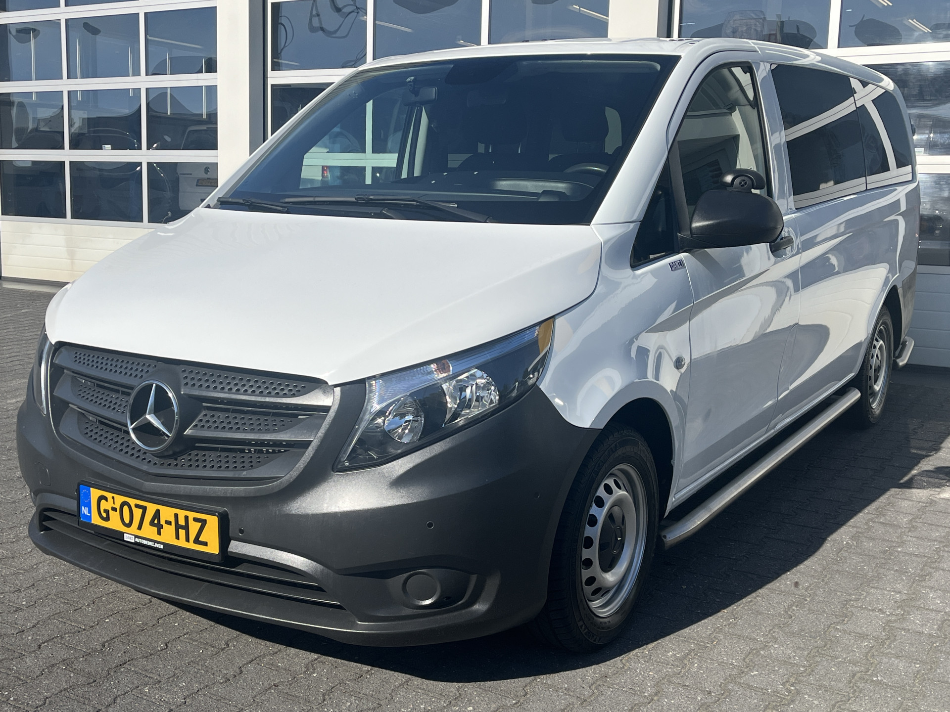 Foto van Mercedes-Benz Vito Tourer