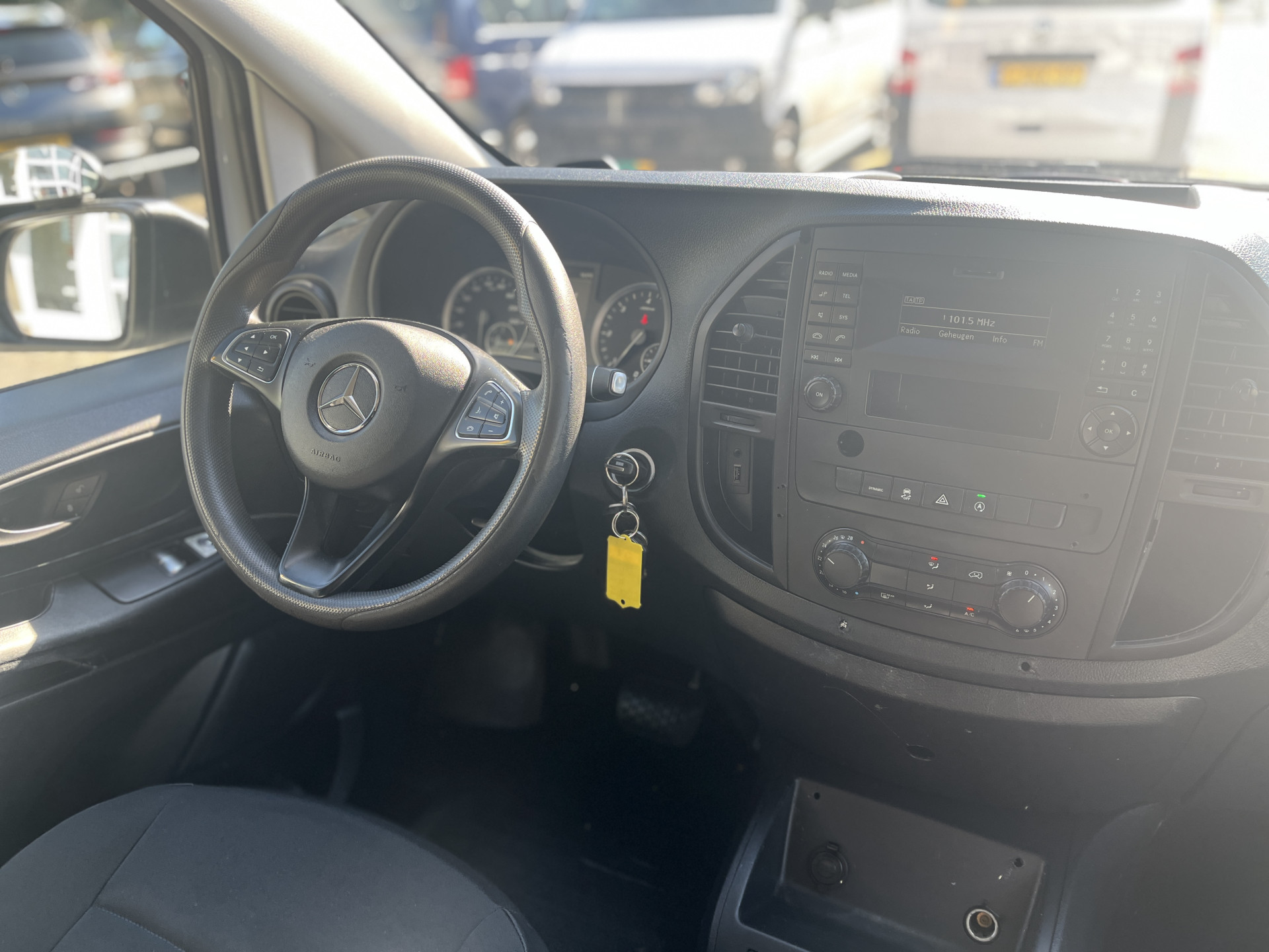 Foto van Mercedes-Benz Vito Tourer