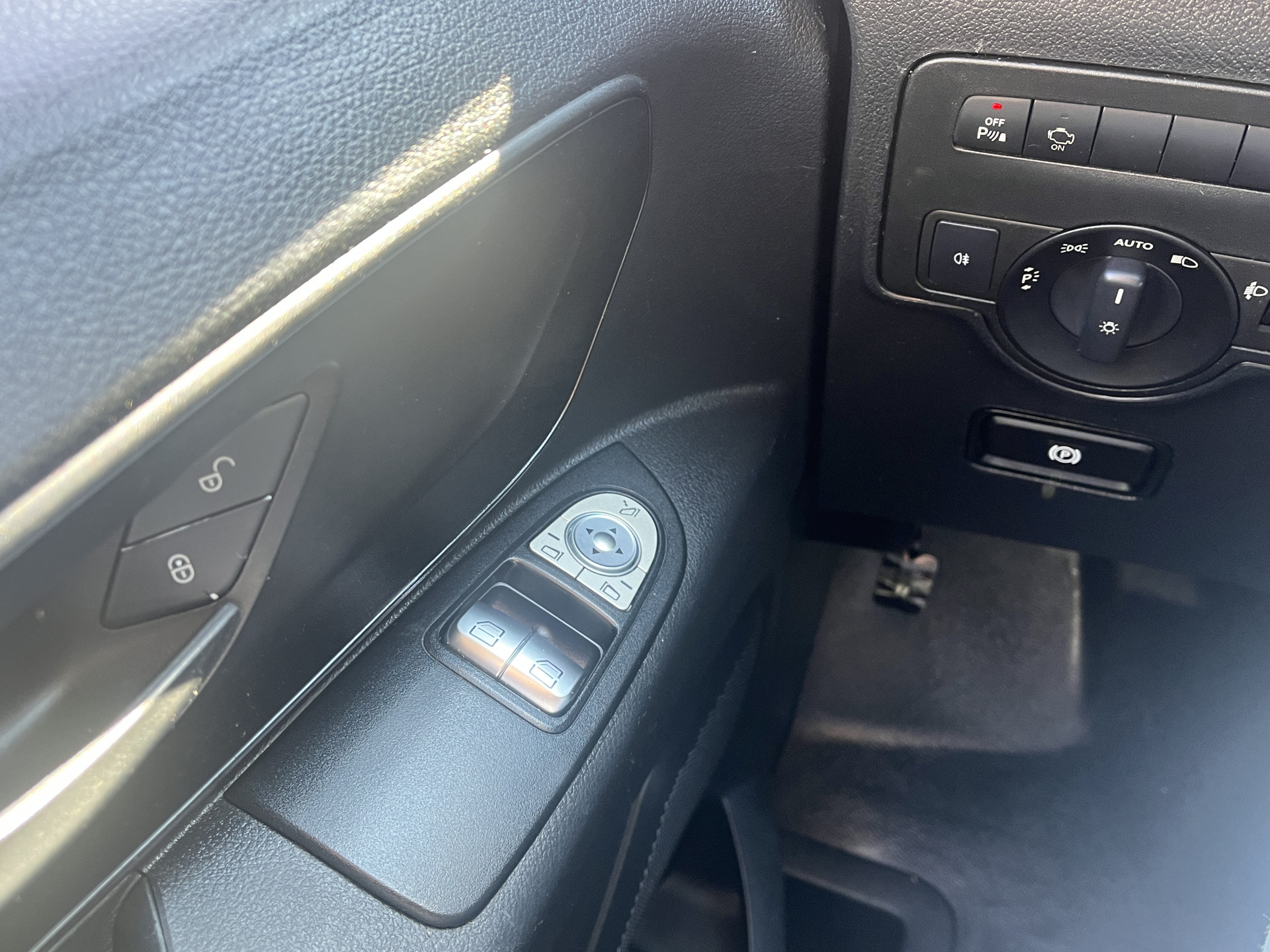 Foto van Mercedes-Benz Vito Tourer