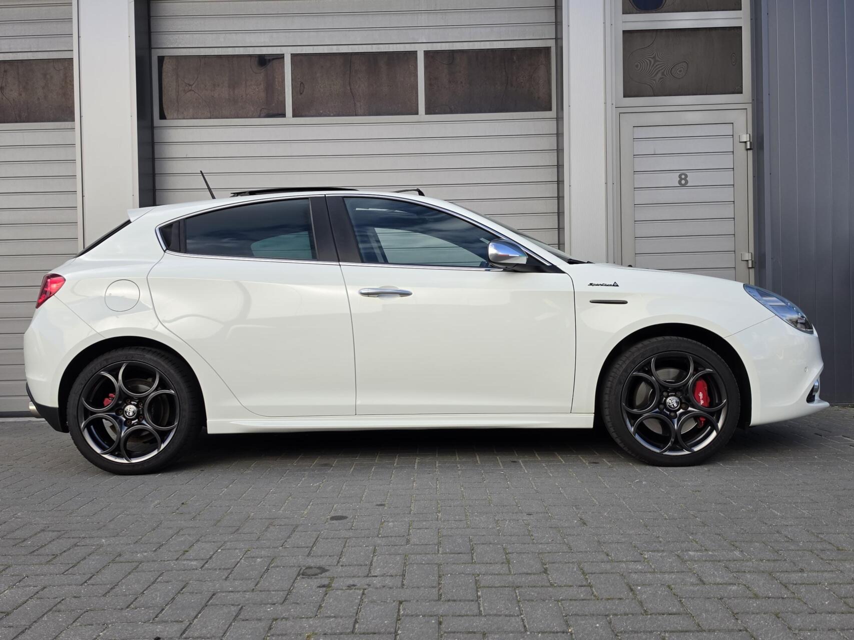 Foto van Alfa Romeo Alfa Giulietta
