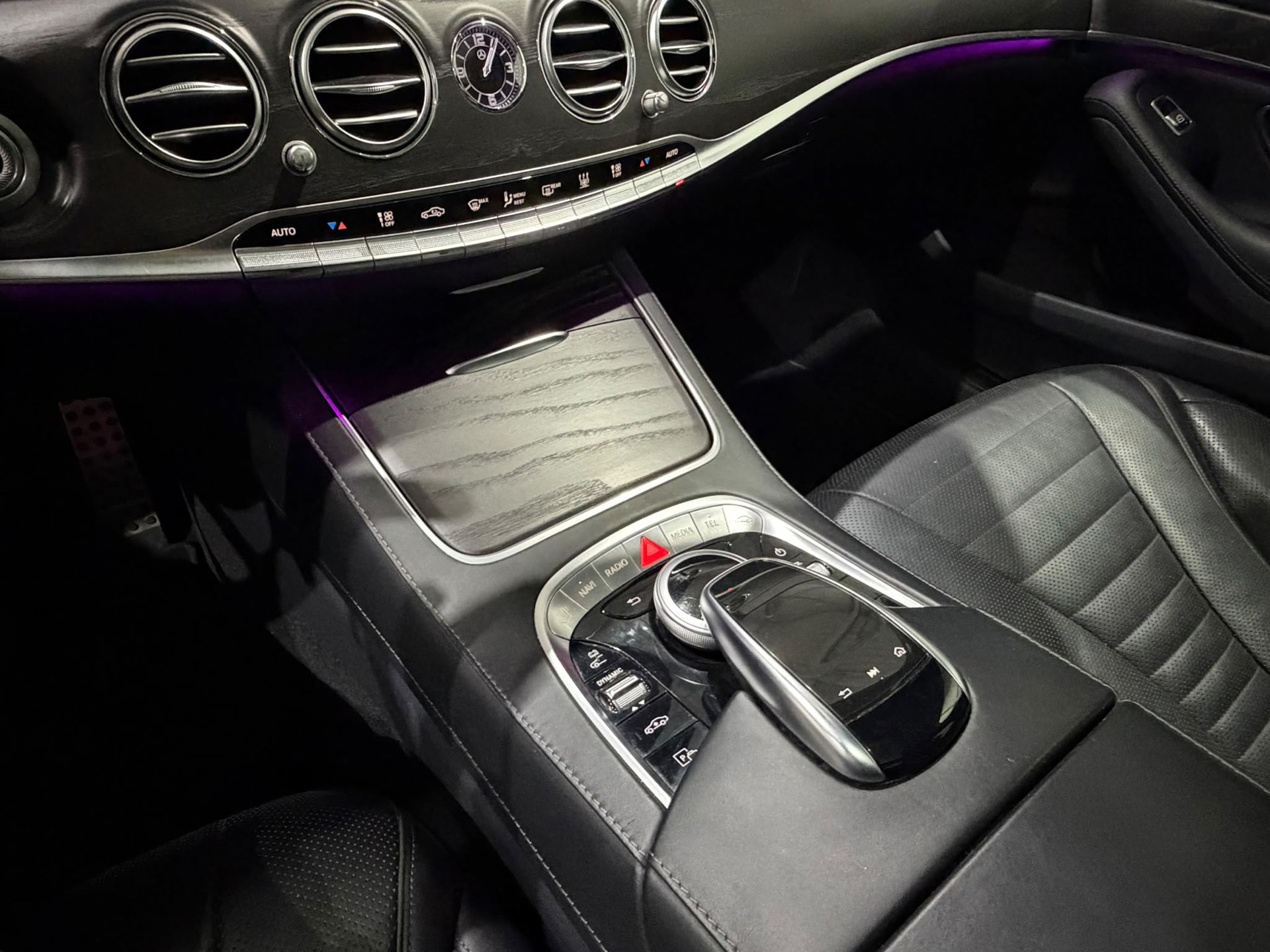 Foto van Mercedes-Benz S 560 E