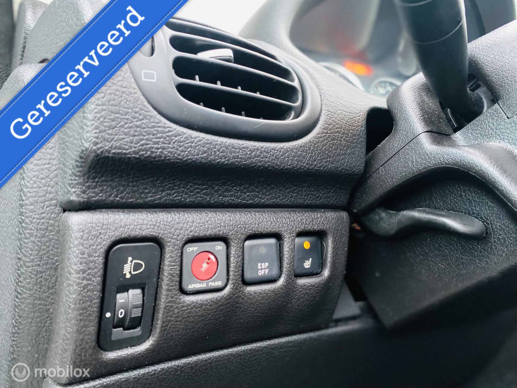 Foto van Peugeot 206 CC