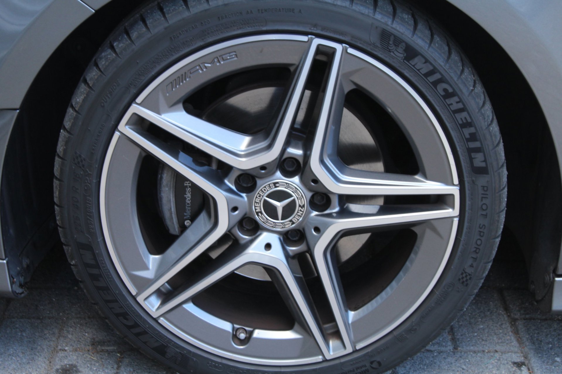 Foto van Mercedes-Benz A 200