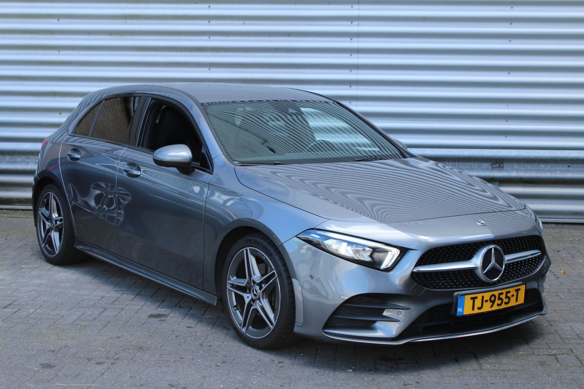 Foto van Mercedes-Benz A 200