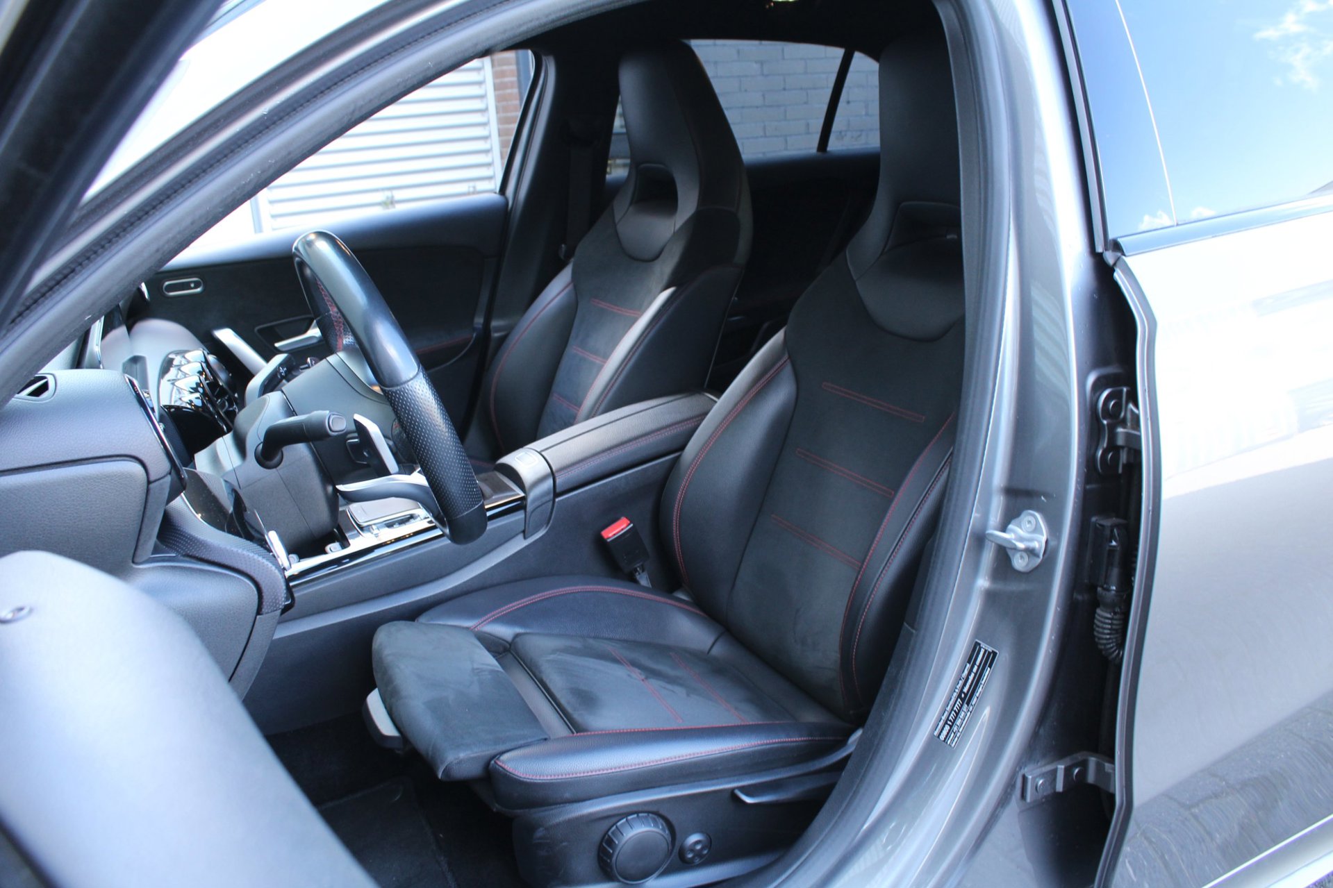 Foto van Mercedes-Benz A 200
