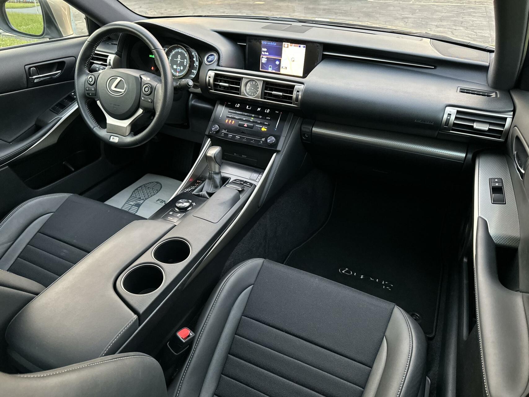 Foto van Lexus Is