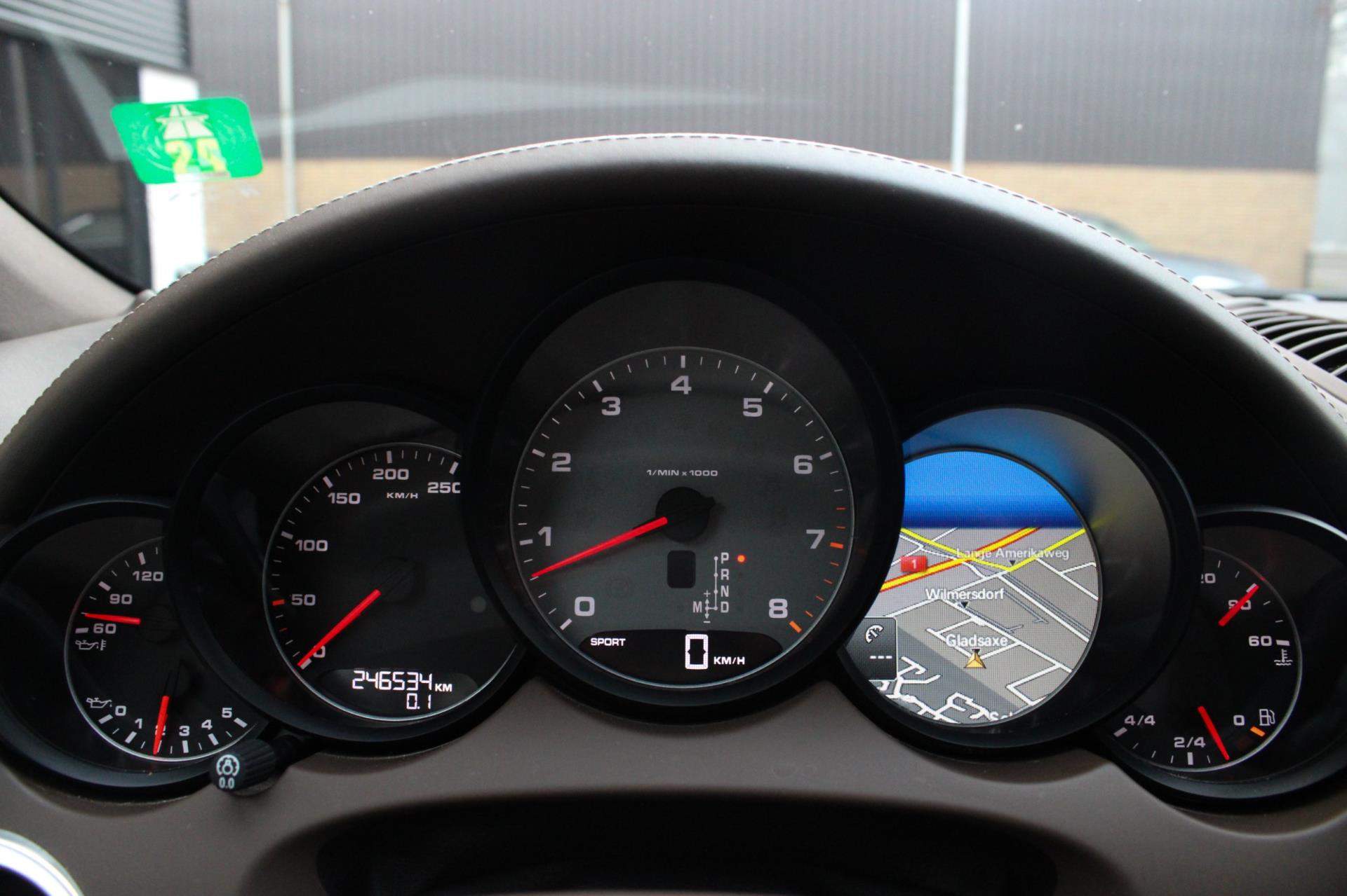 Foto van Porsche Cayenne S