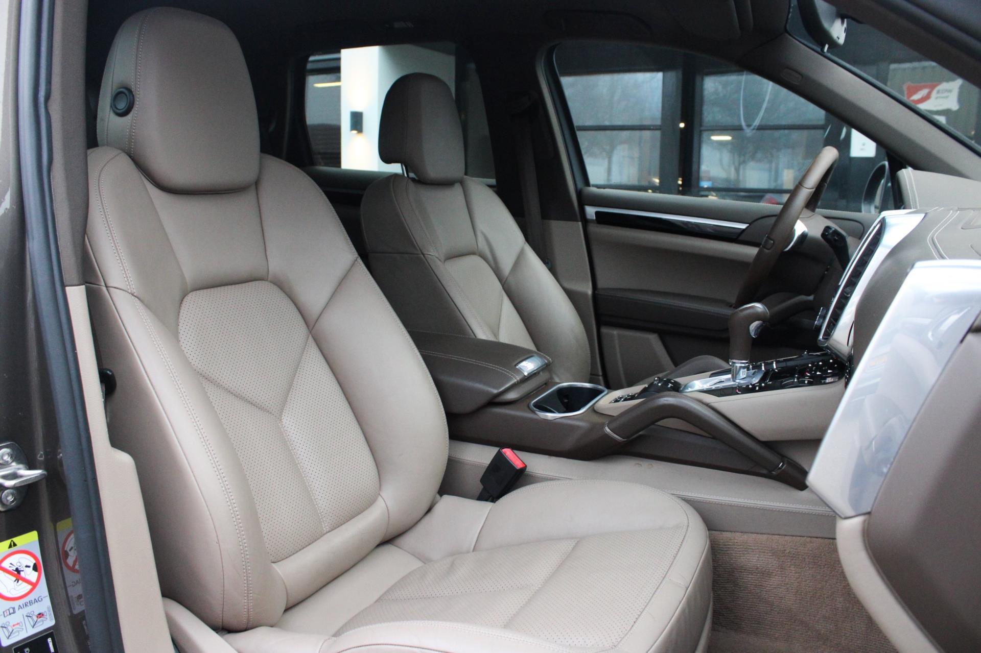 Foto van Porsche Cayenne S