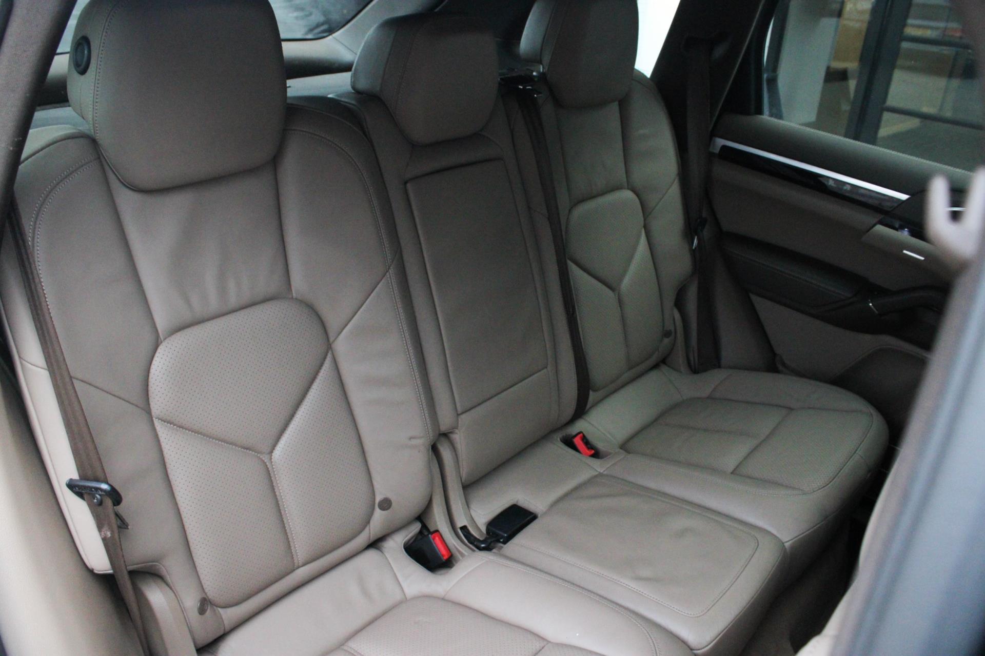 Foto van Porsche Cayenne S