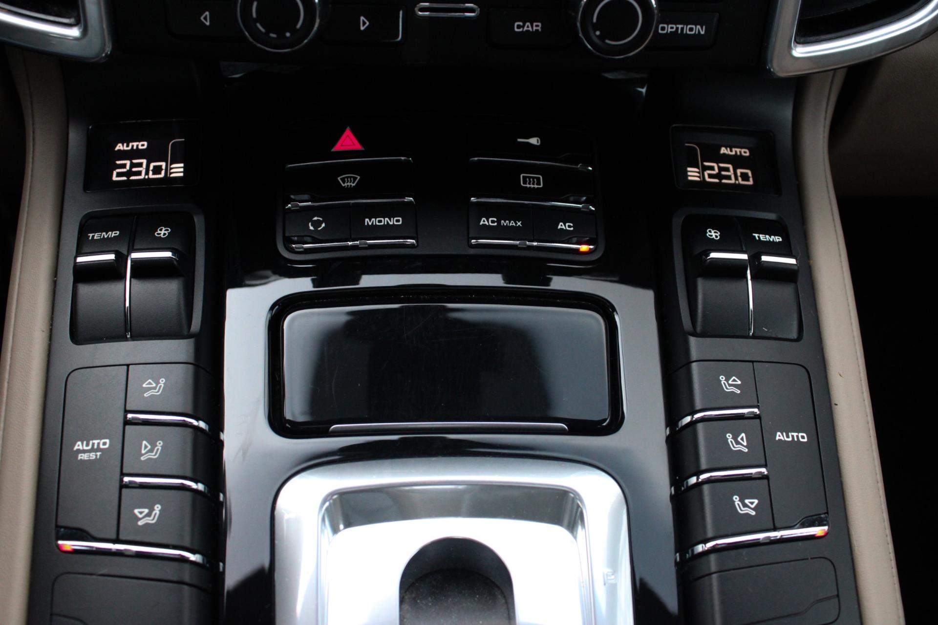 Foto van Porsche Cayenne S